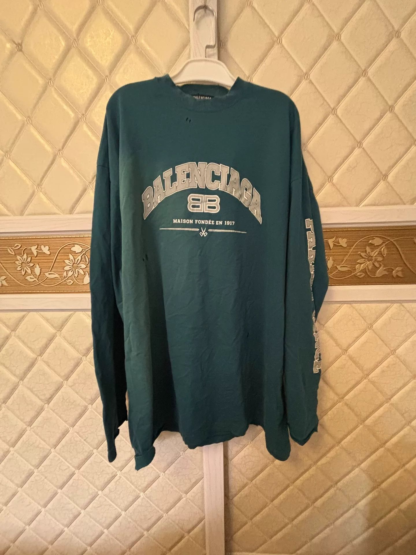 Balenciaga balenciaga men's long sleeve t-shirt in blue Size US XL / EU 56 / 4 - 1 Thumbnail