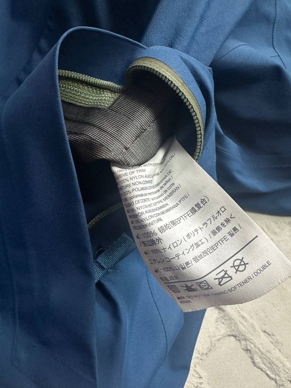Arc'teryx Arcteryx Codetta Coat Rare Womens Jacket Goretex S Size S / US 4 / IT 40 - 8 Thumbnail