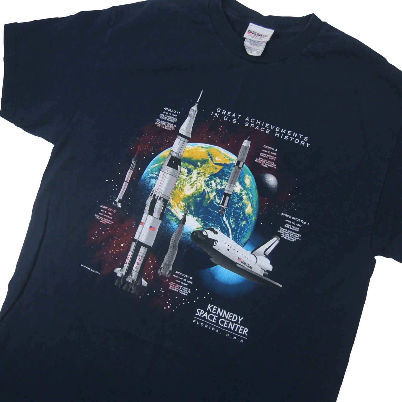 Vintage VINTAGE Kennedy Space Center Space Ship Mens L T-Shirt Black Size US L / EU 52-54 / 3 - 2 Thumbnail