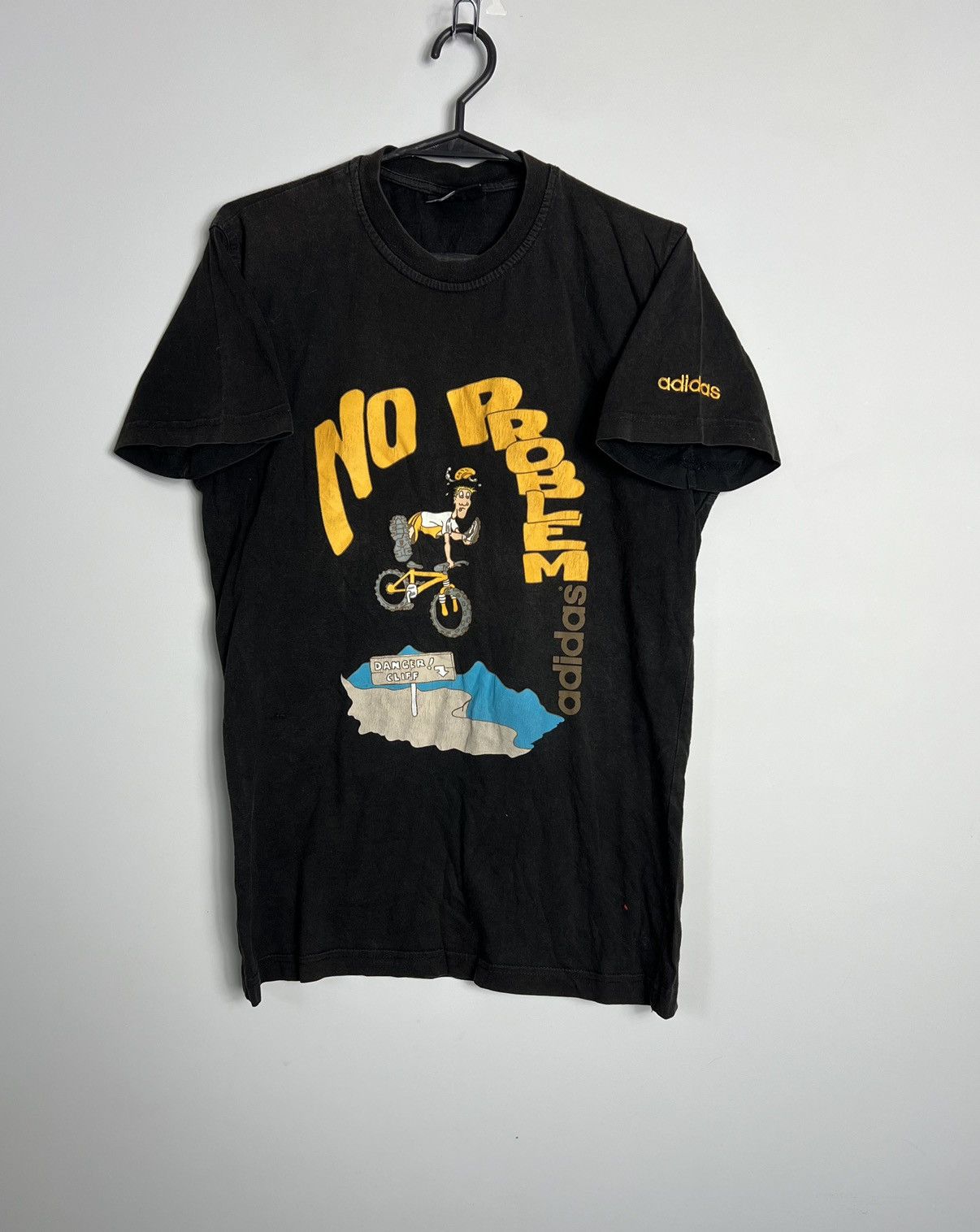 Adidas Tshirt Adidas No Problem Bicycle Vintage 80’s 90’s Size US S / EU 44-46 / 1 - 1 Thumbnail