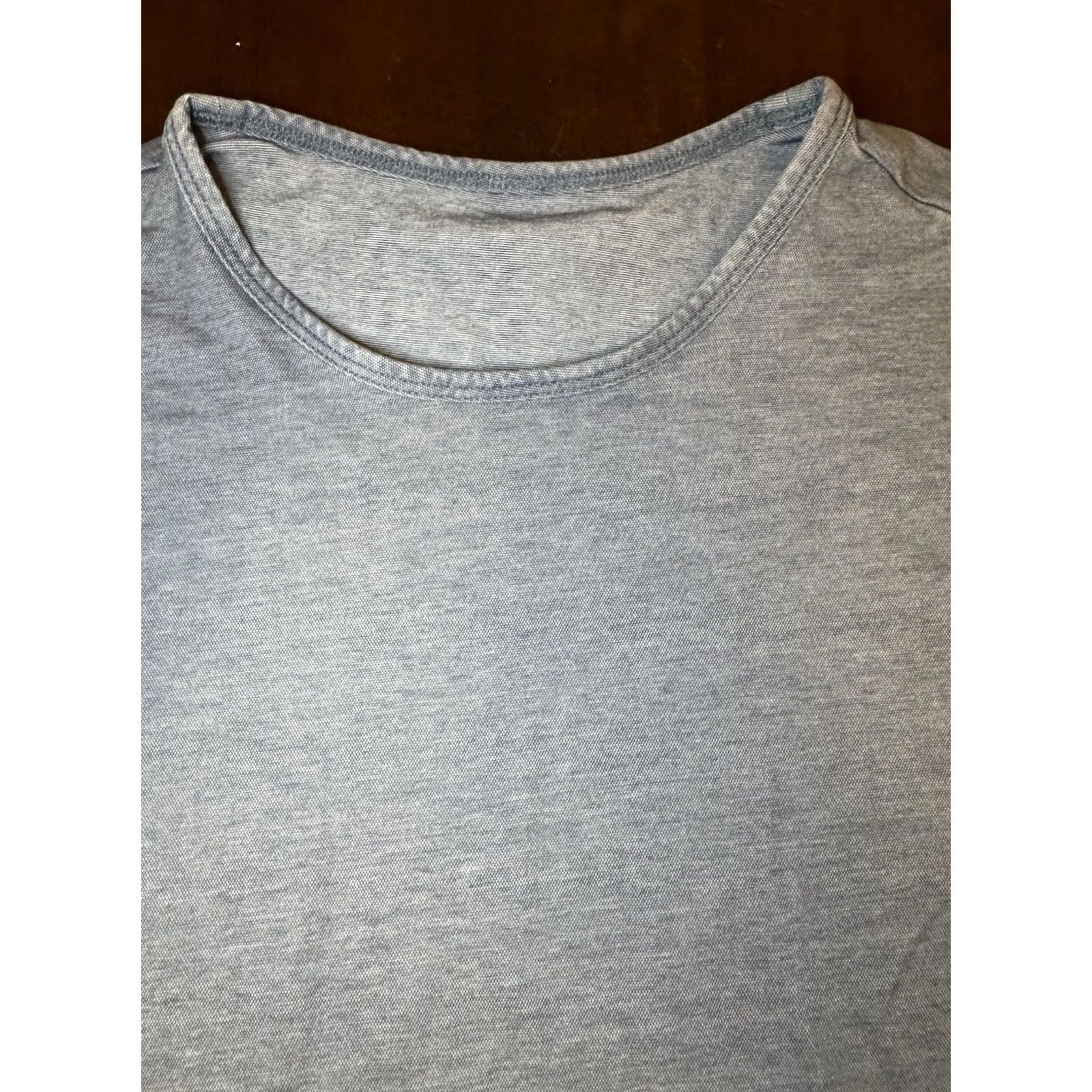 Lululemon Lululemon Blue Denim Distressed Short Sleeve Shirt - Medium Size US M / EU 48-50 / 2 - 4 Thumbnail