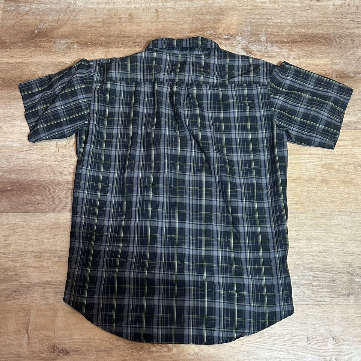 Salomon Salomon Short Sleeve Plaid Button Up Hiking Shirt Size US L / EU 52-54 / 3 - 2 Thumbnail