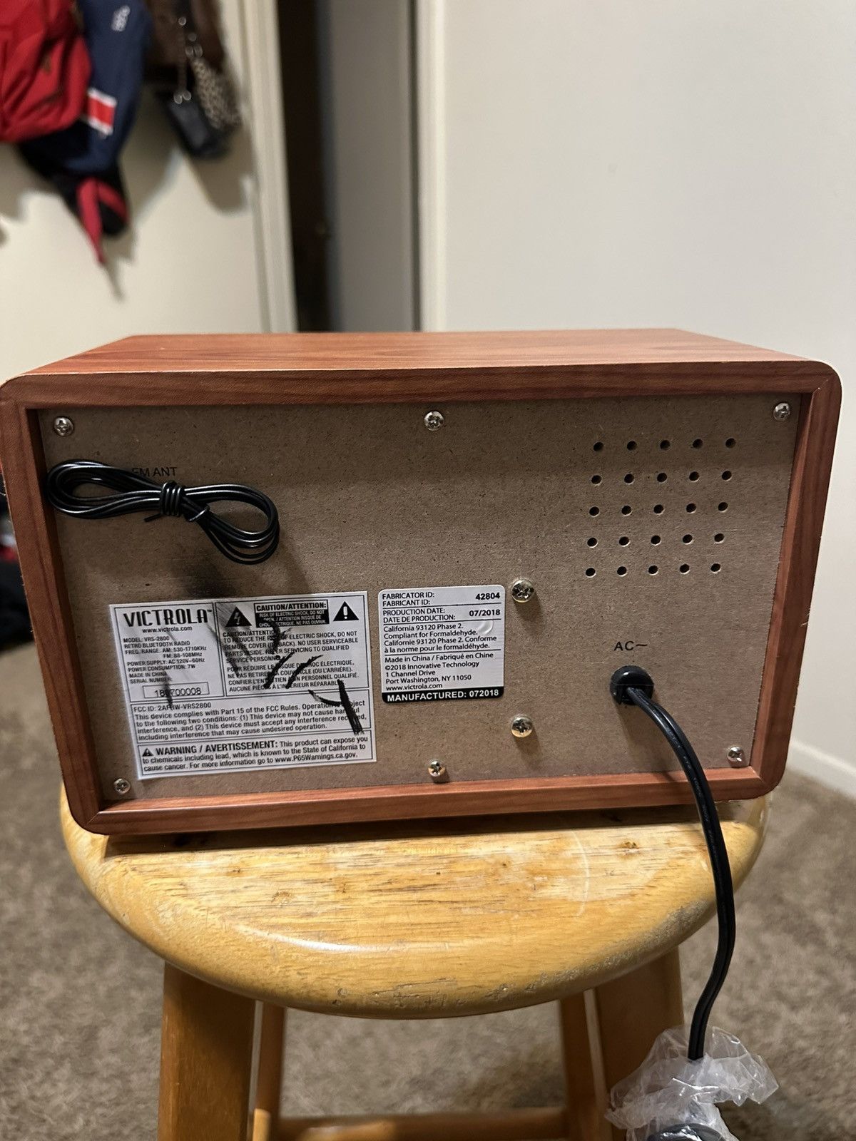 Nike Vintage Victrola retro ”walnut” bluetooth AM/FM radio 00s Size US L / EU 52-54 / 3 - 3 Thumbnail