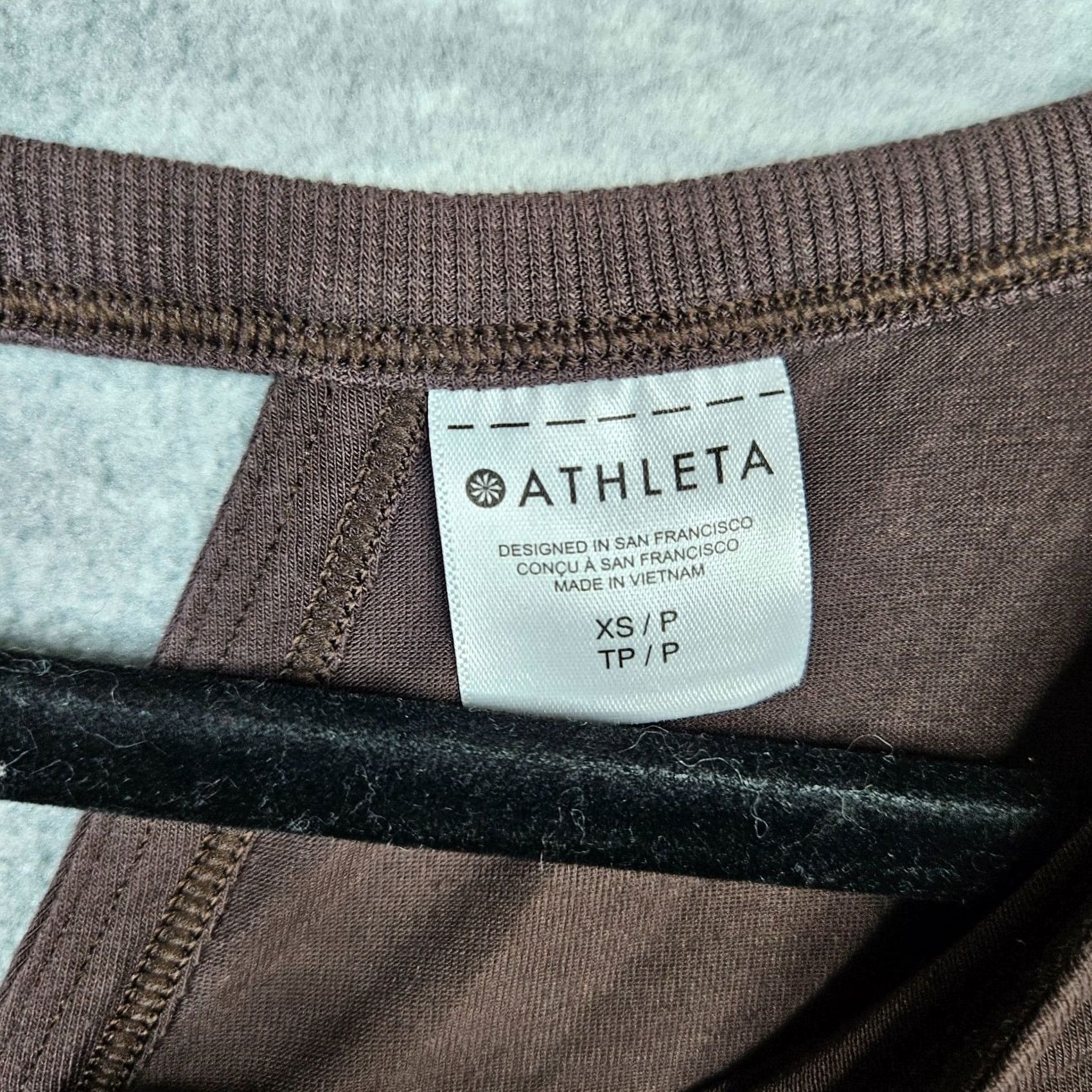 Athleta Athleta Shirt Womens XS Round Neck Short Sleeve Multicolor Solid Casual Regular Short Sleeve Shirt XS Womens Size 26" / US 2 / IT 38 - 5 Thumbnail