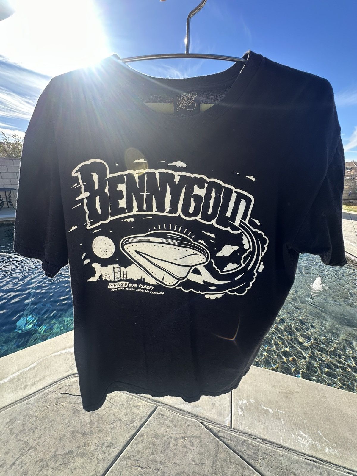Benny Gold Benny Gold - Glow in the dark tee San Francisco Medium Size US M / EU 48-50 / 2 - 1 Thumbnail