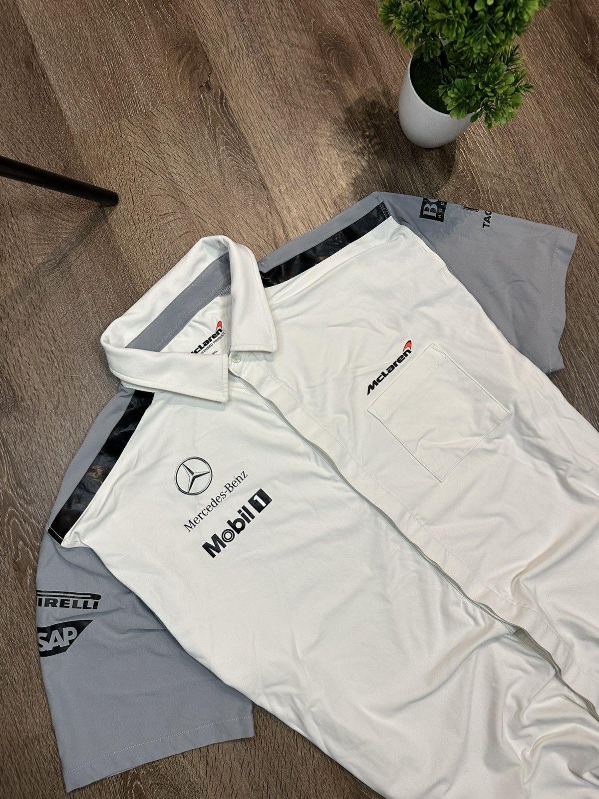 Hugo Boss × Mercedes-Benz Mclaren Team Mercedes Benz Jersey Formula 1 Racing Shirt Size US XXL / EU 58 / 5 - 3 Thumbnail