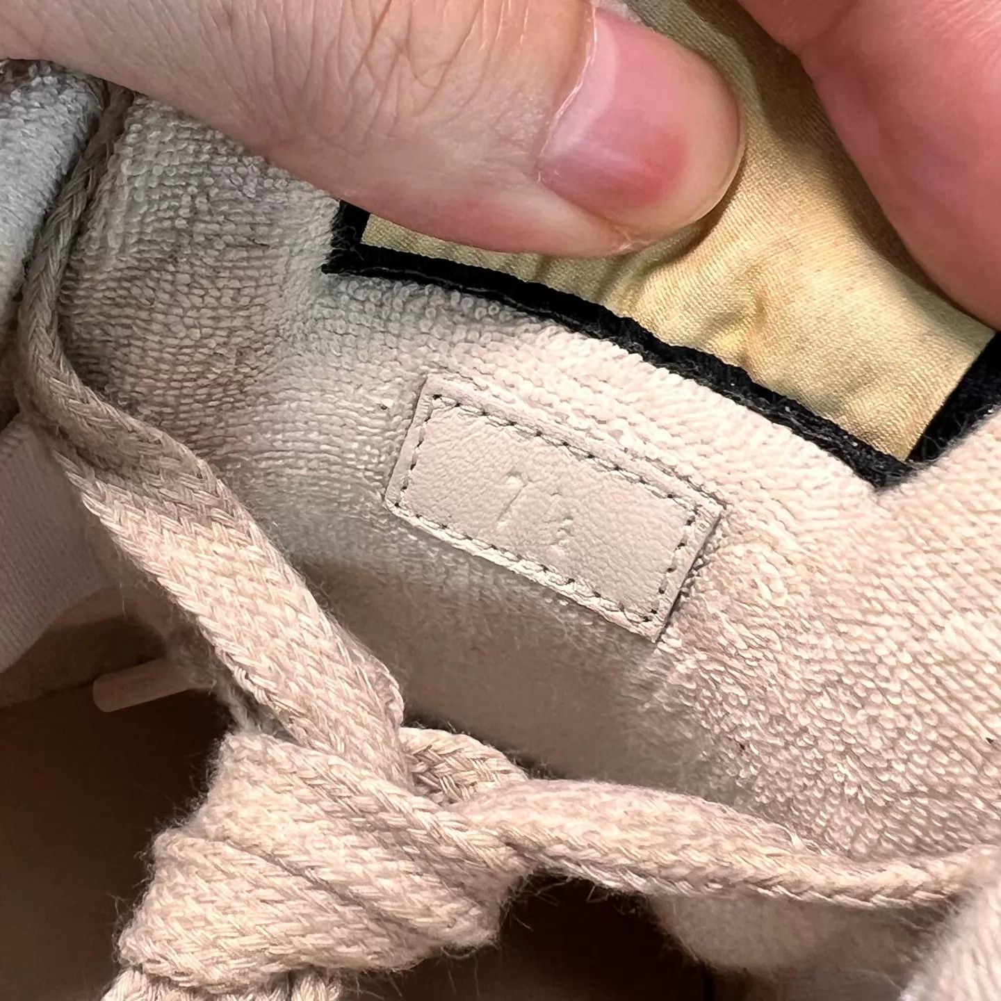 Gucci Gucci Distressed Sneakers Uk7.5 (41.5) 99 New Size US 8.5 / EU 41-42 - 7 Thumbnail