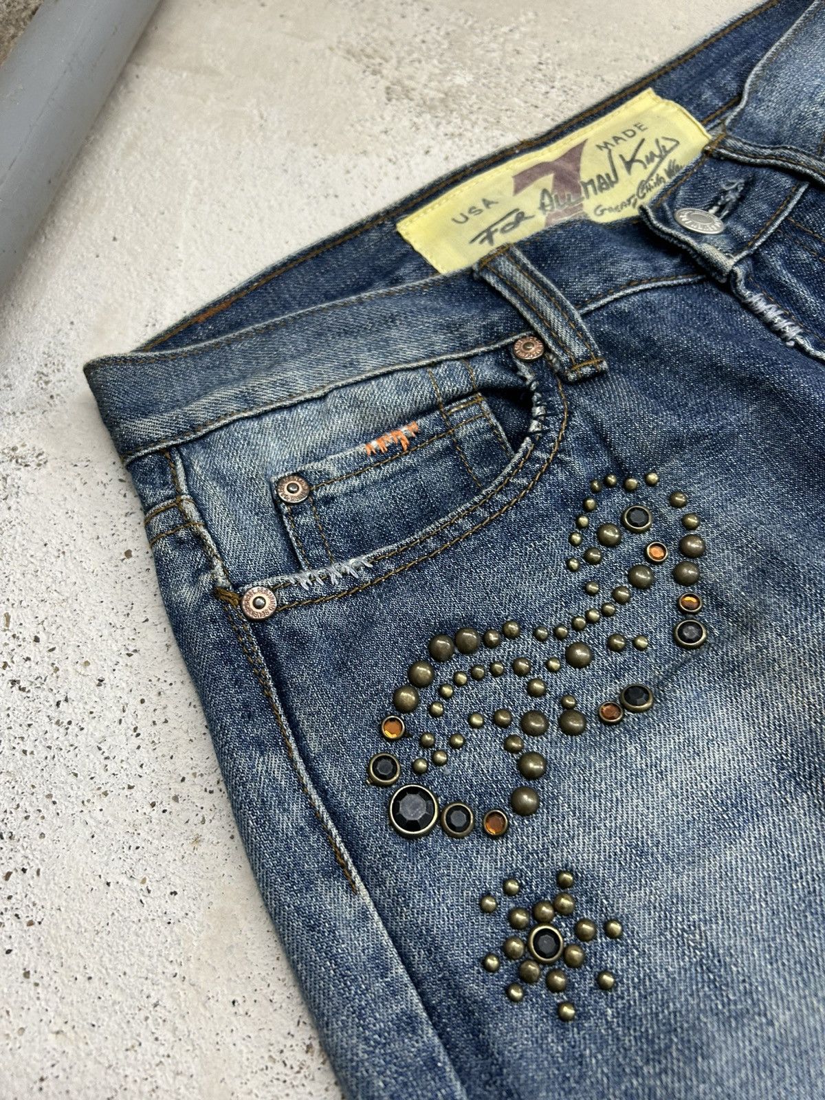 Japanese Brand × Le Grande Bleu (L.G.B.) Man Seven of Kind USA Made Washed Blue Embellishment Pocket Size US 29 - 9 Thumbnail
