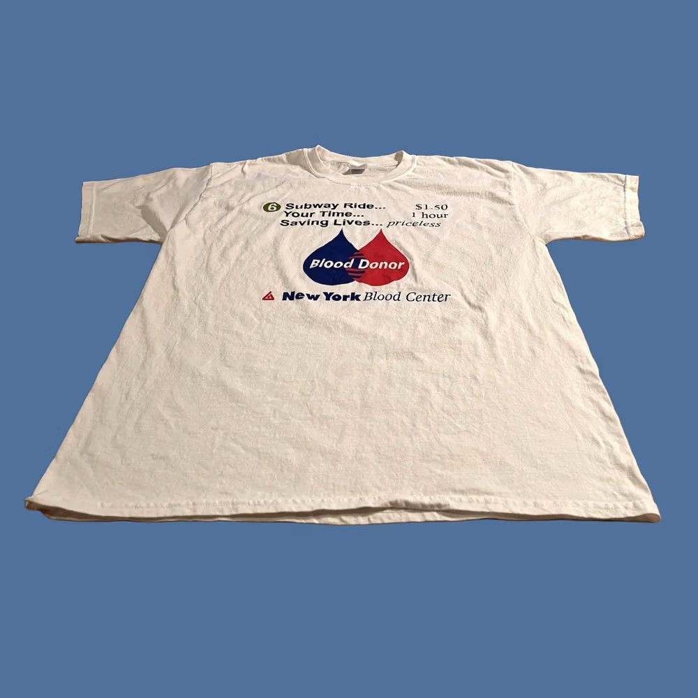 Gildan VINTAGE New York Blood Center 6 Train Subway Shirt Men’s XL White 90s City Logo T-Shirt Size US XL / EU 56 / 4 - 1 Thumbnail