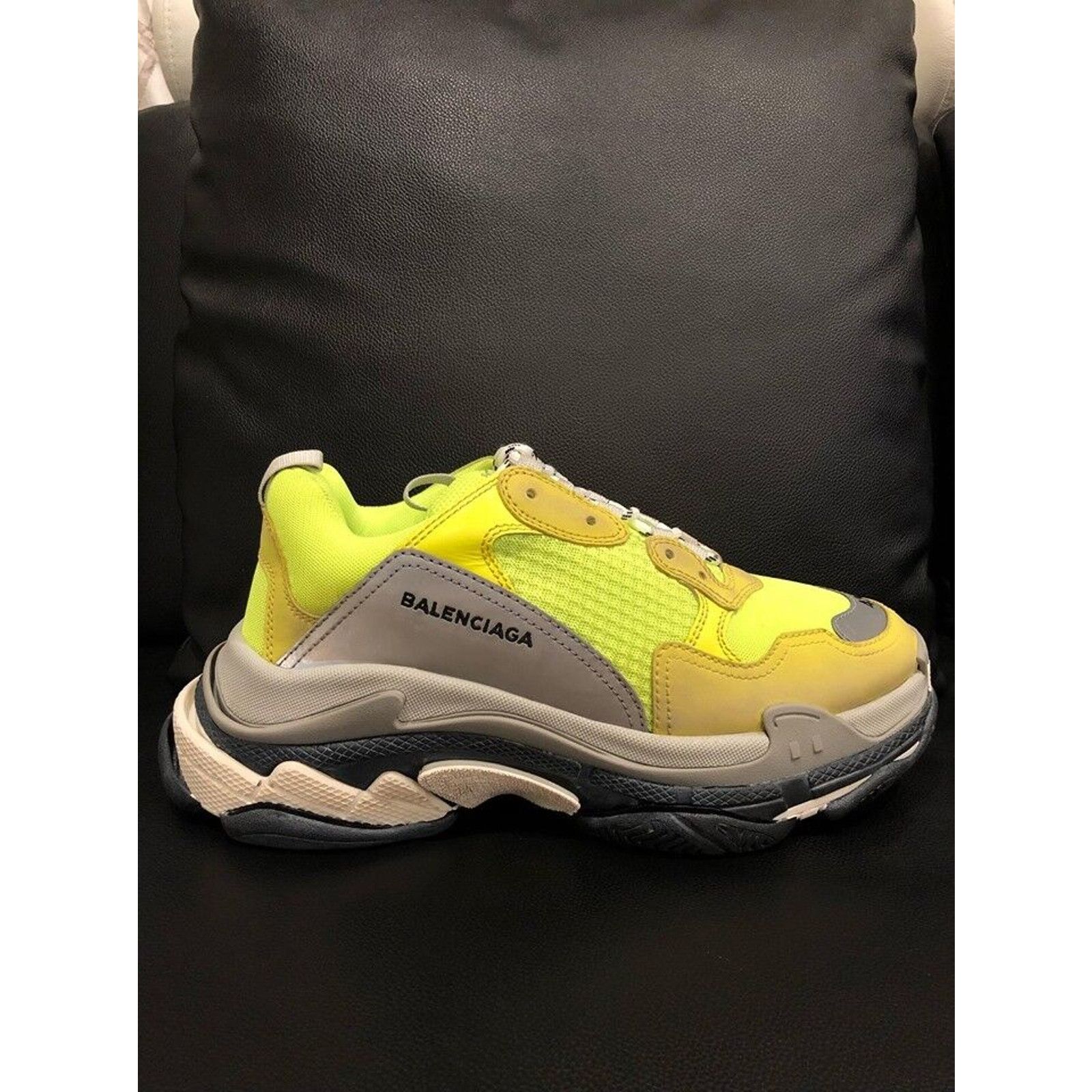 Balenciaga Balenciaga Triple S Sneaker Neon Yellow Grey Speed Size US 9 / EU 42 - 3 Thumbnail