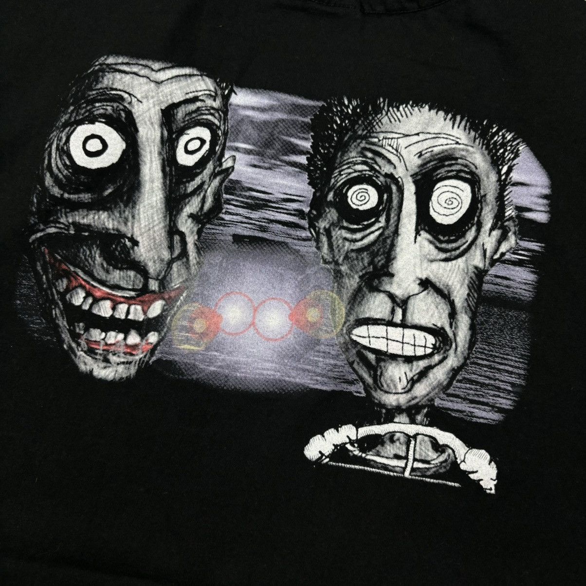Band Tees Primus - 1995 Tales from the punchbowl Size US XL / EU 56 / 4 - 5 Thumbnail
