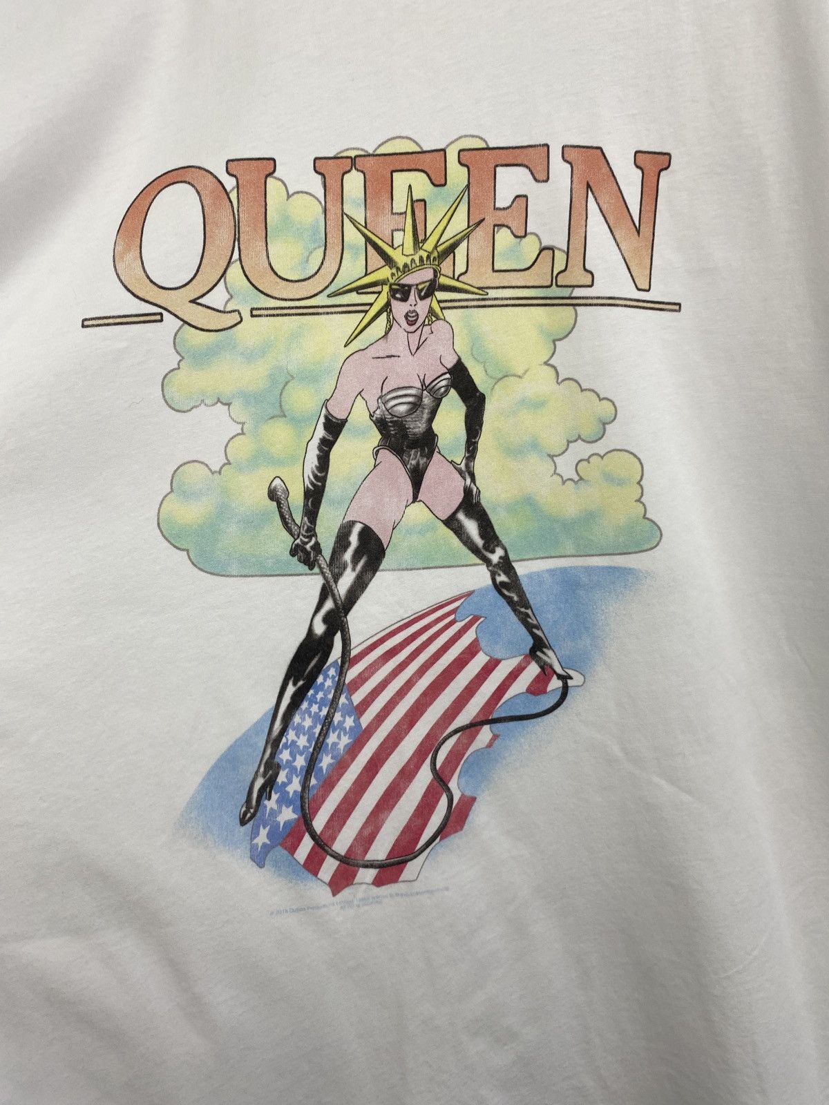 Band Tees 🇺🇸 Vintage Queen Sexy Girl Rock T-Shirt Alan Aldridge Size US XXL / EU 58 / 5 - 4 Thumbnail
