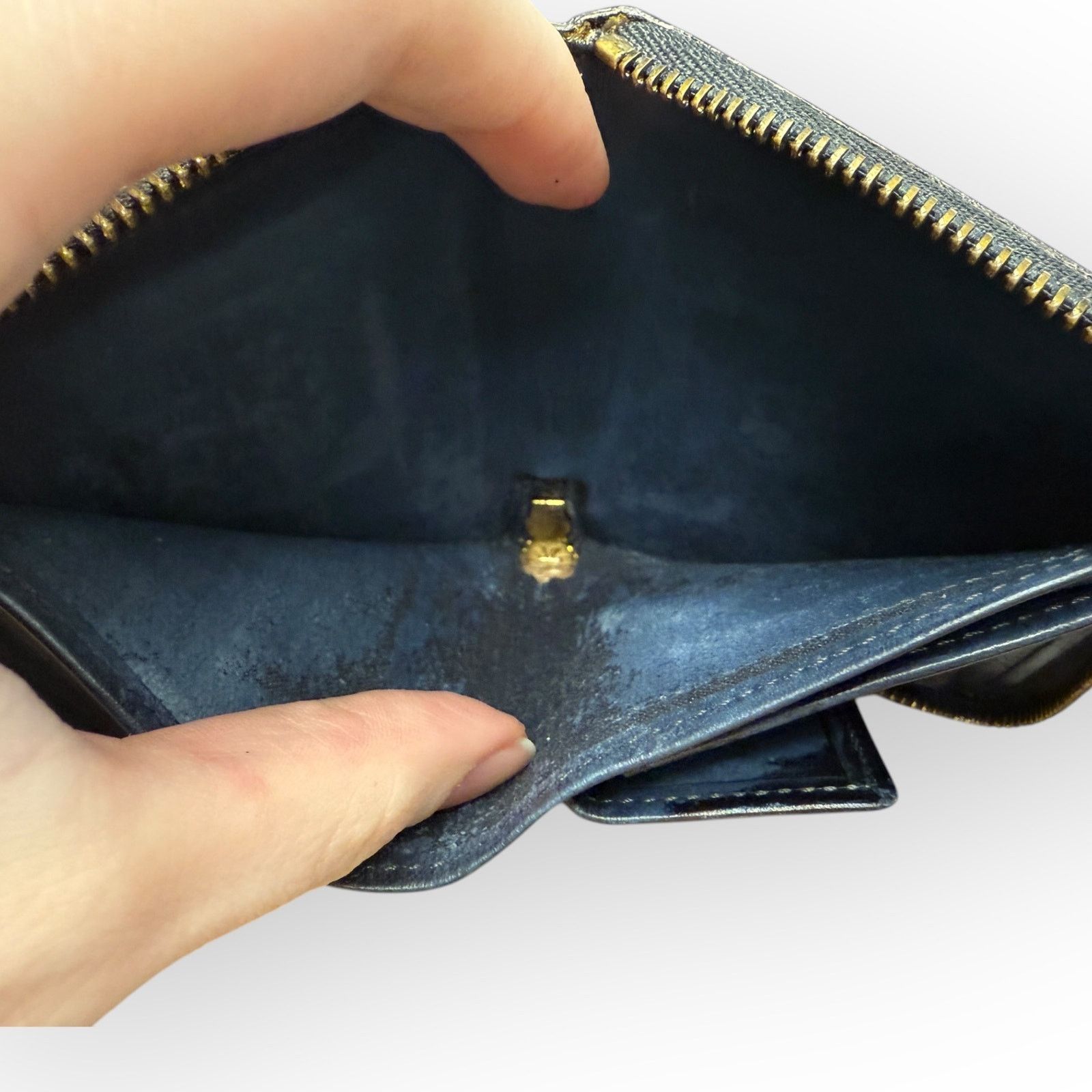 Louis Vuitton Louis Vuitton Black Vernis Compact Zip Around Leather Wallet Size ONE SIZE - 6 Thumbnail