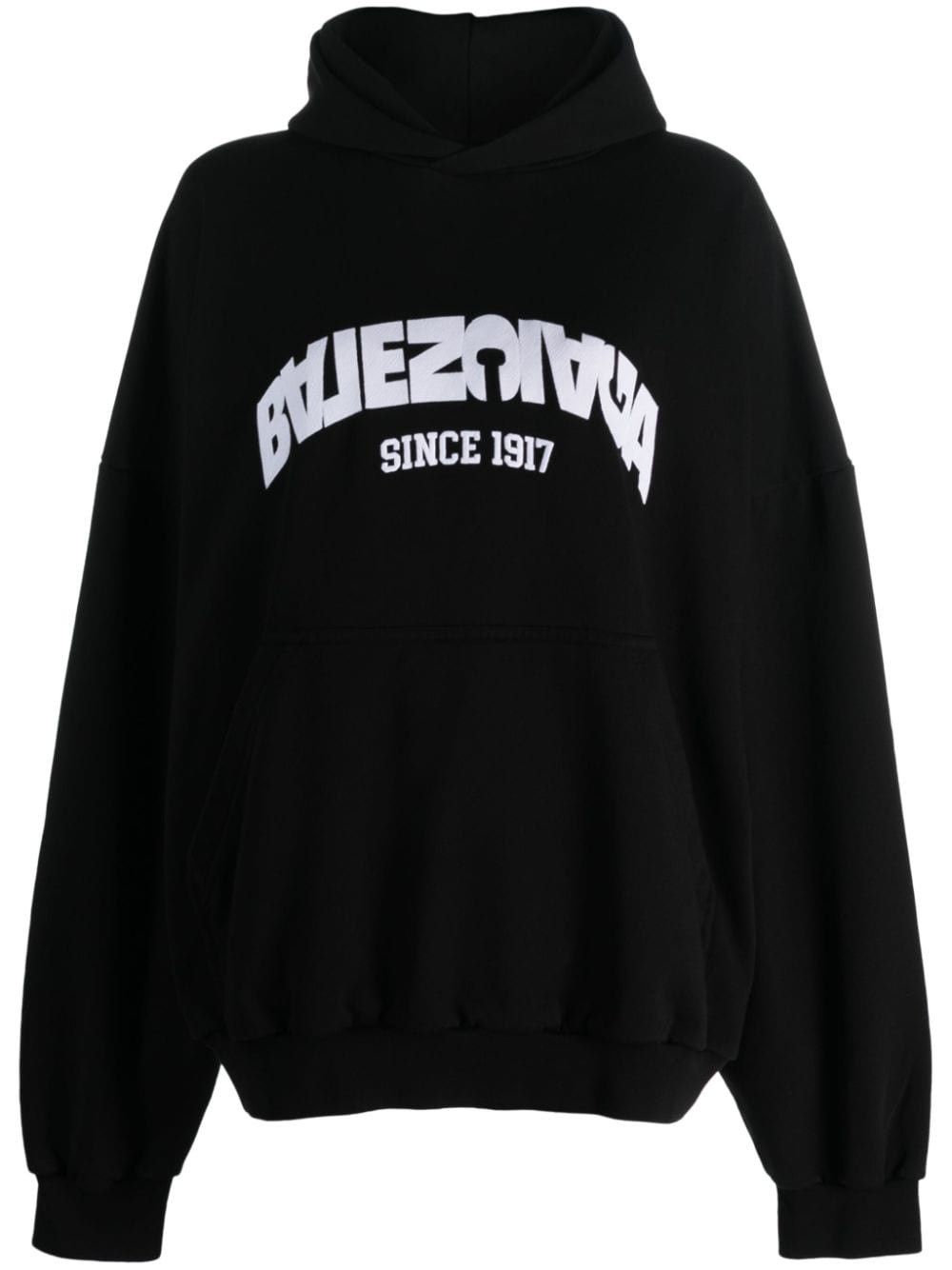 o1bcso1str0125 Back Flip Round Hoodie Oversized in Black