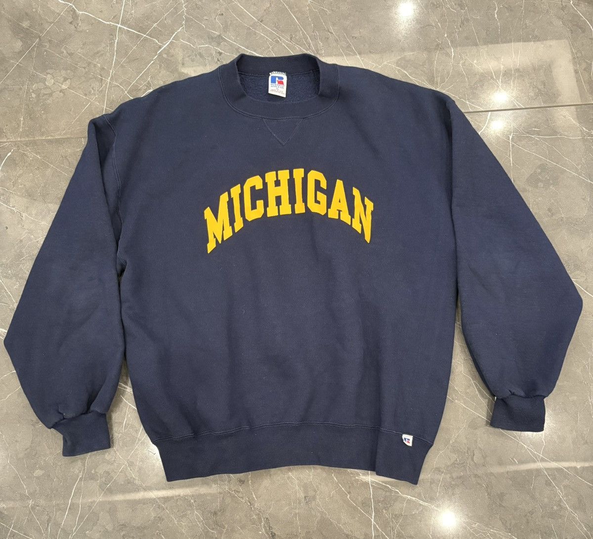 Russell Athletic Vintage Russell Athletic Michigan Wolverines Crewneck XL Size US XL / EU 56 / 4 - 1 Thumbnail