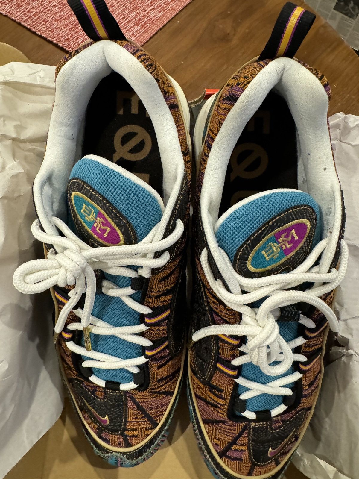 Nike Air Max 98 BHM Size US 11 / EU 44 - 4 Thumbnail