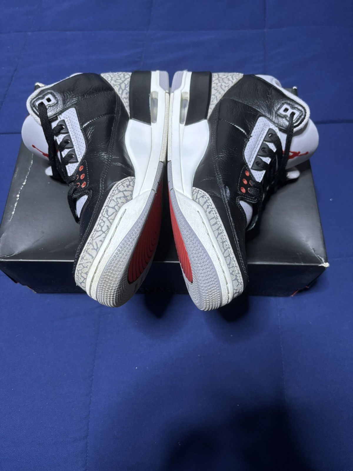 Jordan Brand Jordan 3 Retro OG Black Cement 2024 Size 10.5 Size US 10.5 / EU 43-44 - 3 Thumbnail