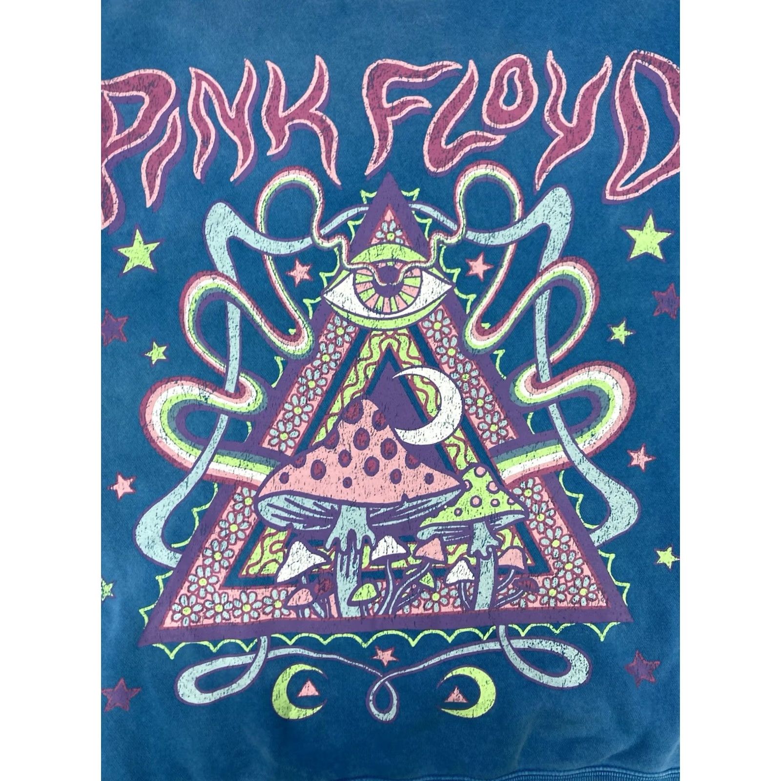 Vintage VINTAGE Pink Floyd Graphic Crewneck Sweatshirt Men Small Blue Music Size US S / EU 44-46 / 1 - 2 Thumbnail
