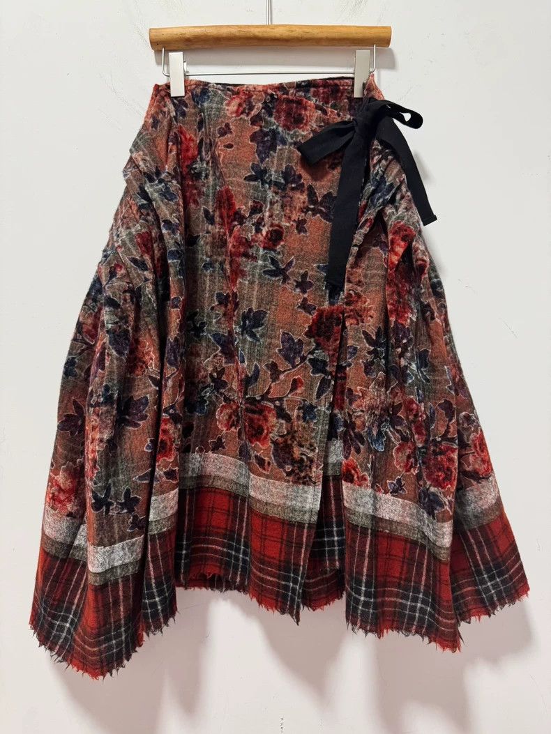 Comme des Garcons Comme Des Garcons size M Wool withered leaf rose wrap skir Size 24" / US 00 / IT 34 - 1 Thumbnail