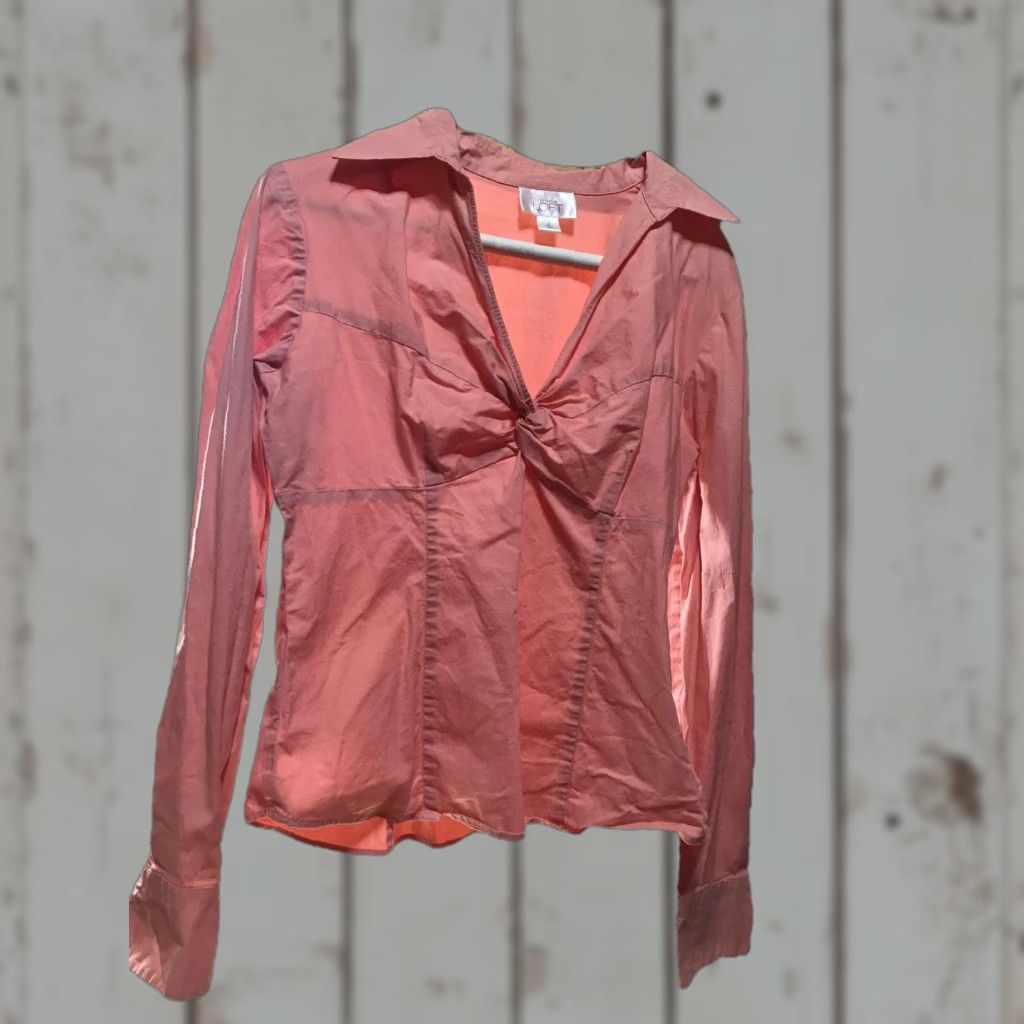 Ann Taylor ANN TAYLOR LOFT Blouse Size 8 Coral Long Sleeve V-Neck Womens Size M / US 6-8 / IT 42-44 - 1 Thumbnail