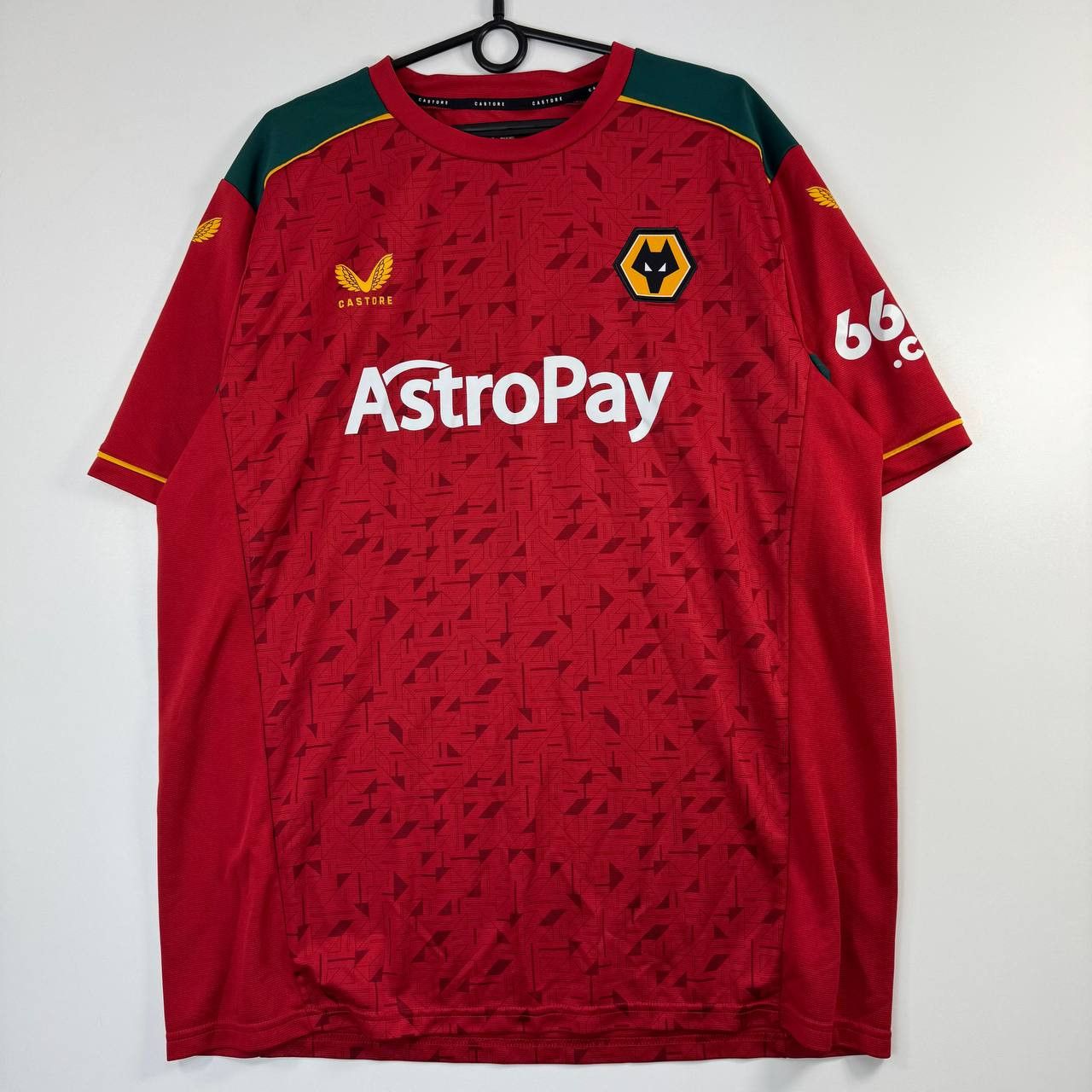 Castore Castore Wolverhampton Wanderers 2023/24 Training Shirt XXL Size US XXL / EU 58 / 5 - 1 Thumbnail