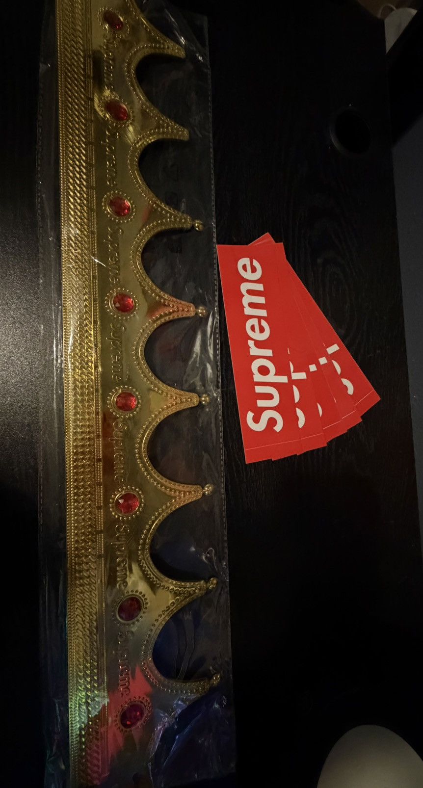 Supreme Supreme Crown Size ONE SIZE - 1 Thumbnail