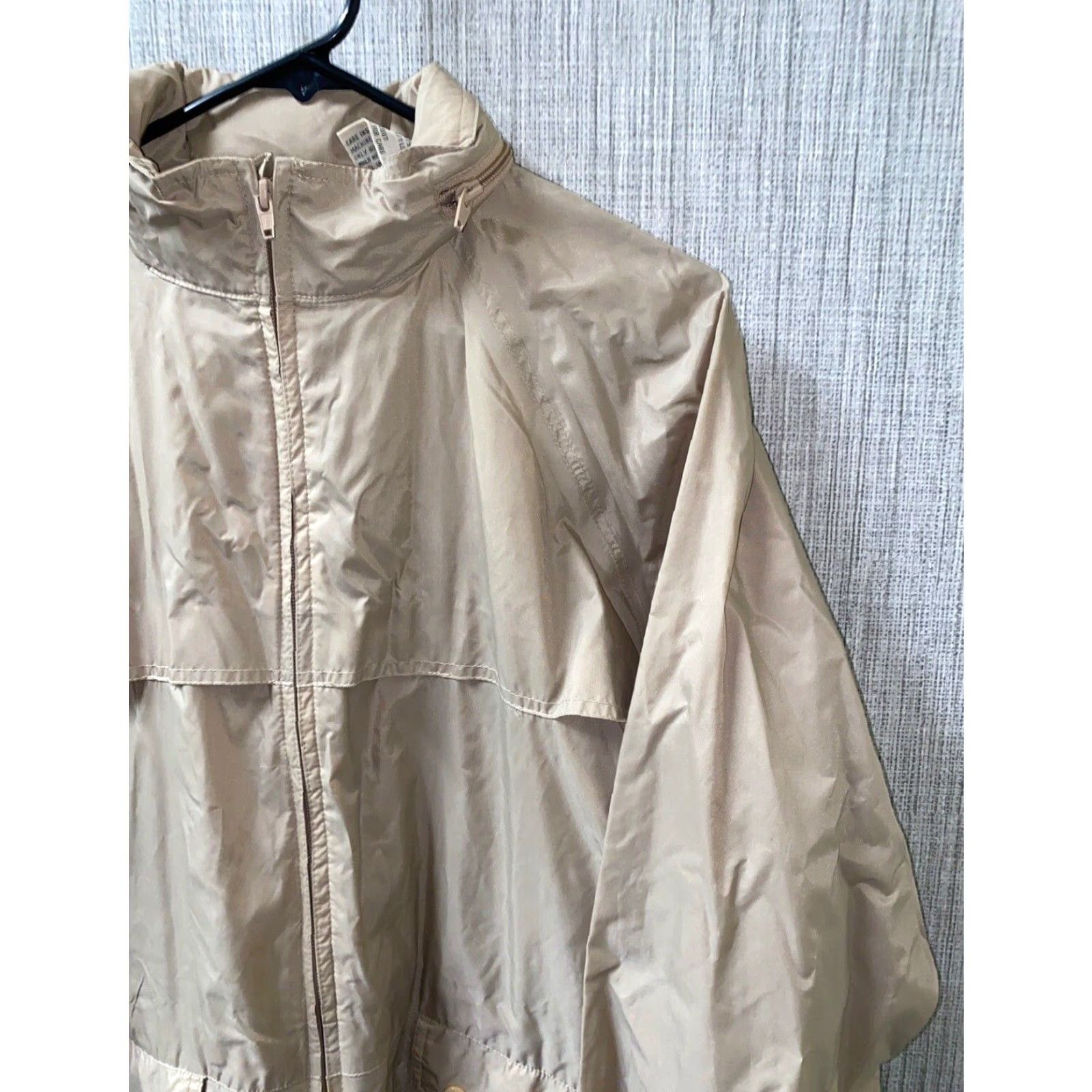 Vintage L.L. Bean Mens Beige Nylon Full Zip Rain Jacket Size S Size US S / EU 44-46 / 1 - 2 Thumbnail