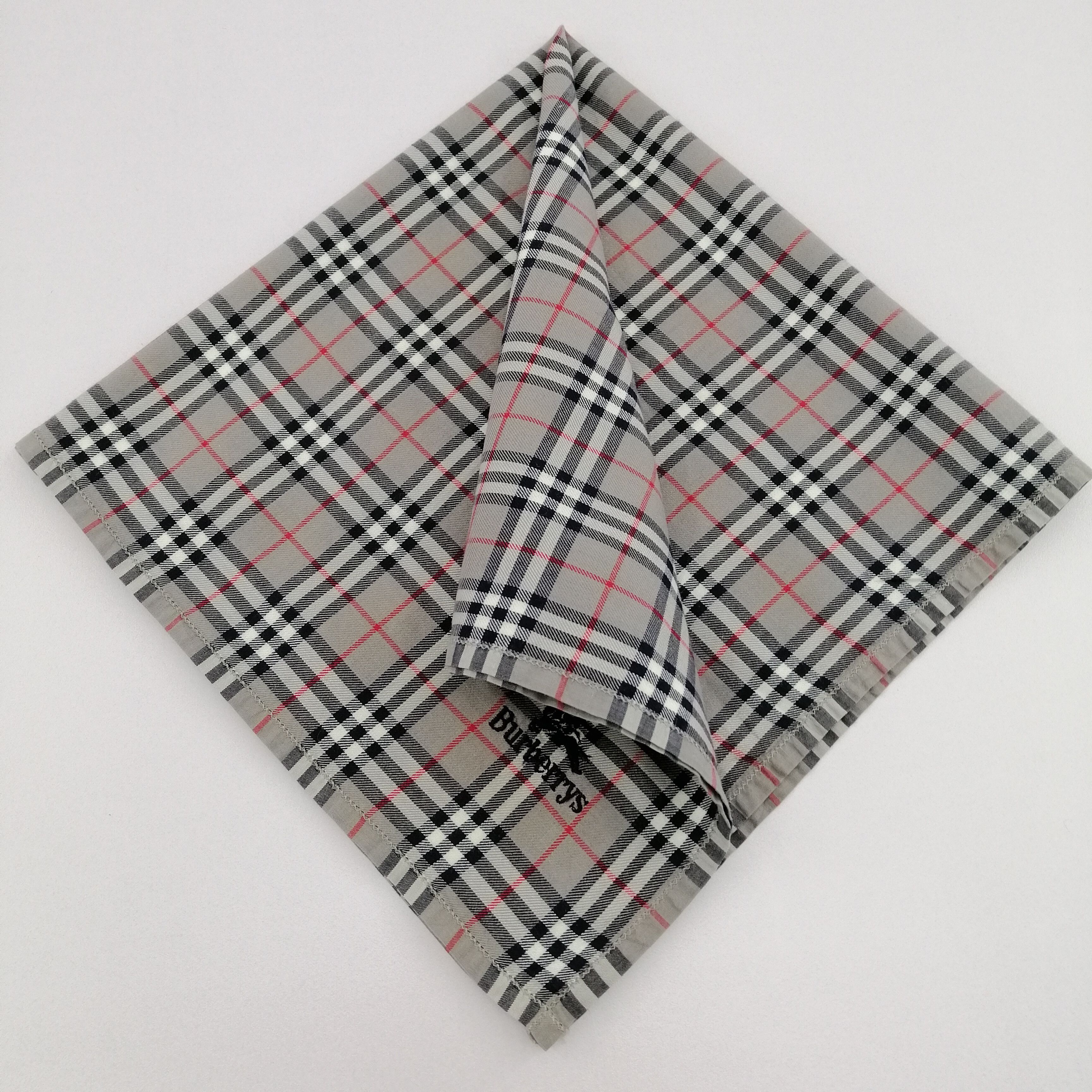 Burberry Burberry Handkerchief/Neckerchief/Bandana-KD3148 Size ONE SIZE - 1 Thumbnail