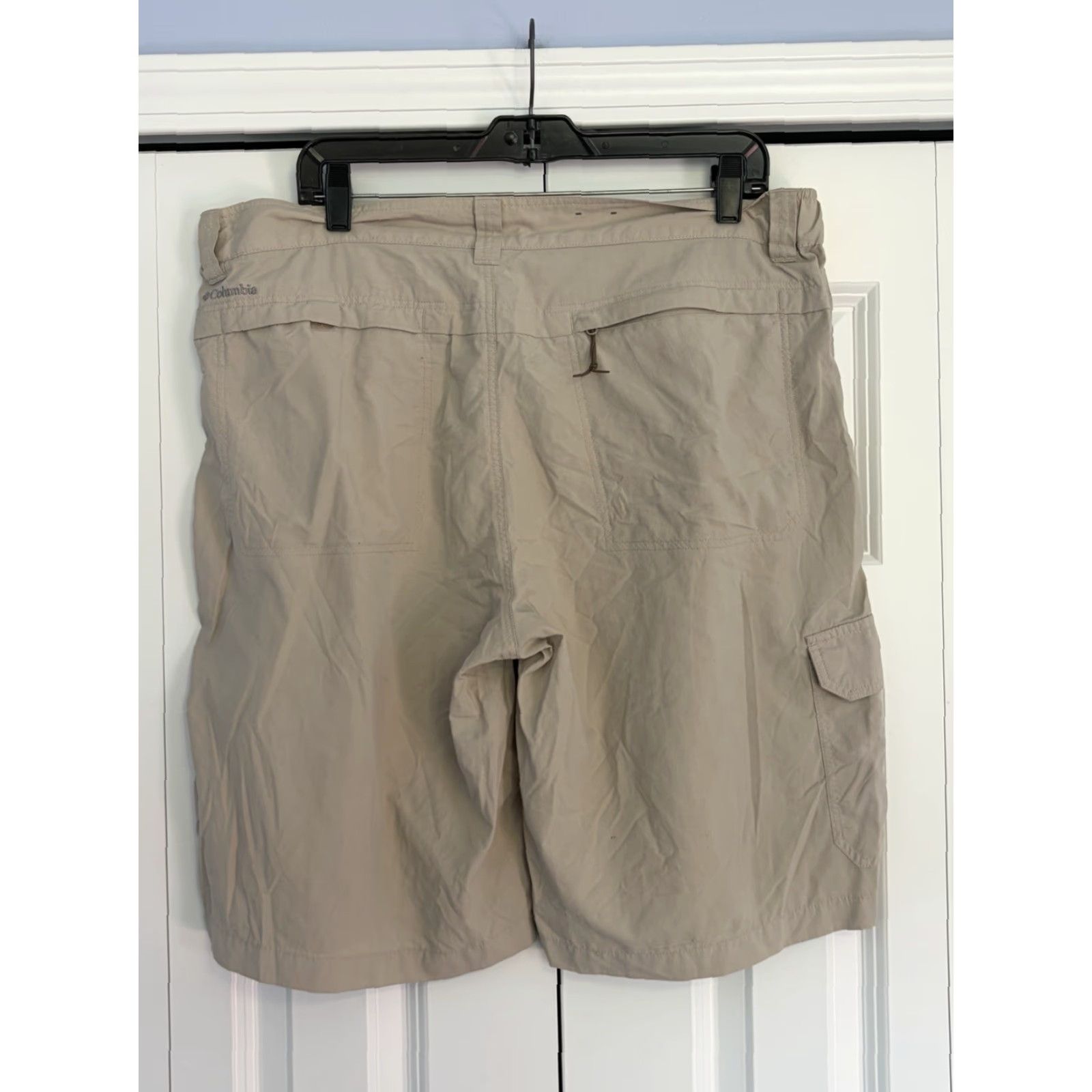 Vintage VINTAGE? No — Mens Columbia Shorts Omni Shade Sun Protection Beige 11" Inseam size 38w Size US 38 / EU 54 - 2 Thumbnail