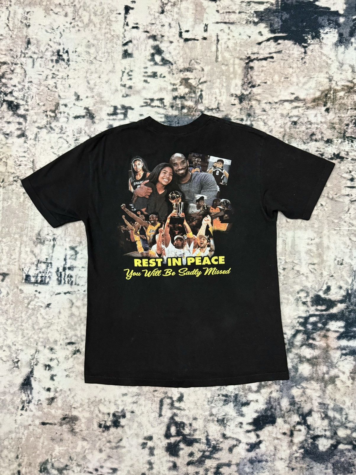 NBA Kobe(black mamba)bryant in memories tshirt Size US L / EU 52-54 / 3 - 7 Thumbnail