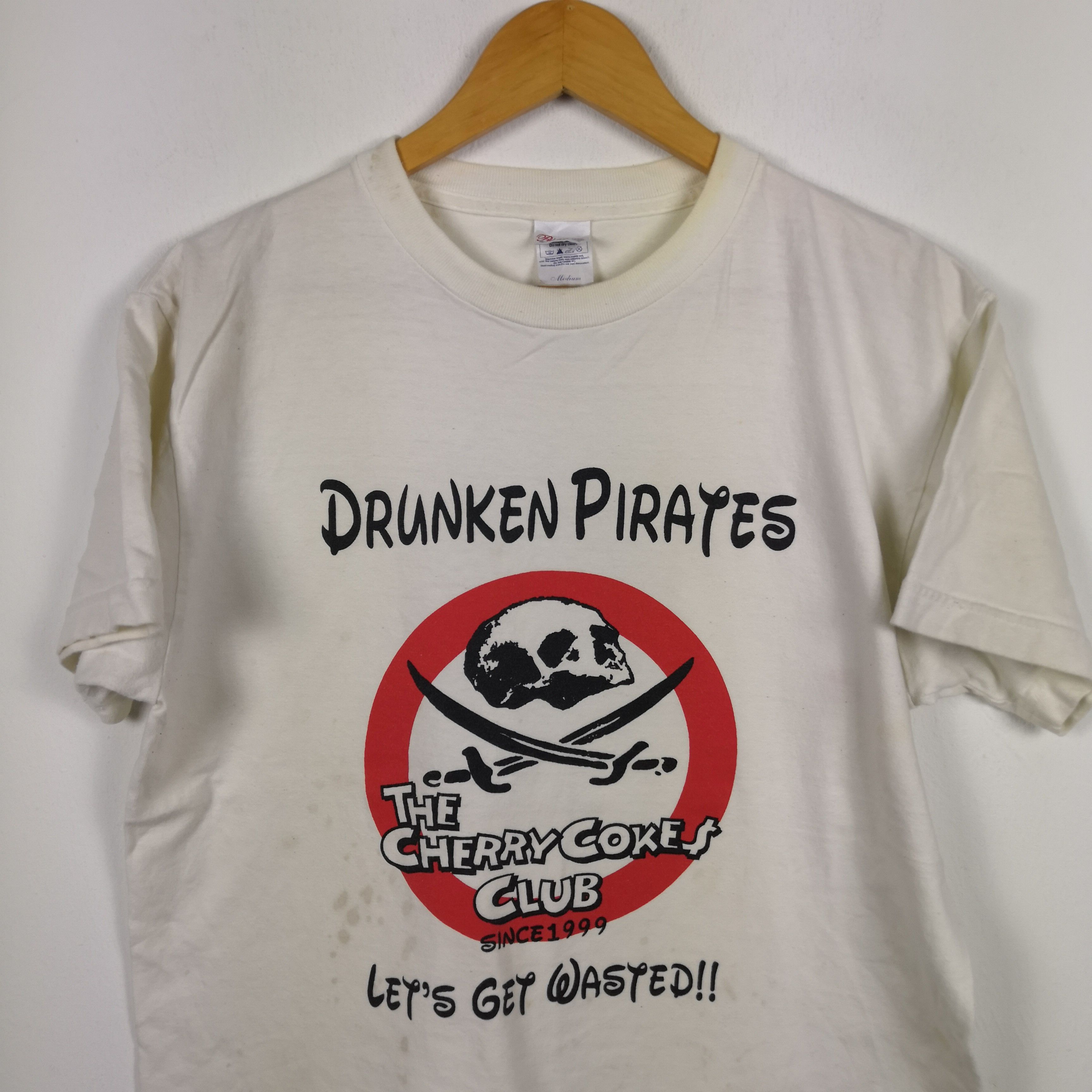 Japanese Brand Vintage Y2K Drunken Pirates T-Shirt Disney Cartoon Tees Size US M / EU 48-50 / 2 - 3 Thumbnail