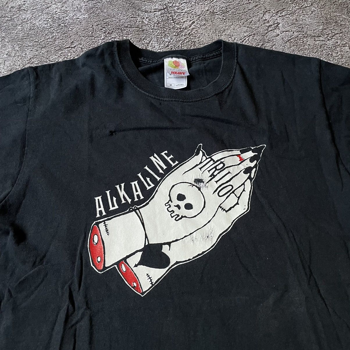 Vintage Vintage Y2K Graphic Tee Devil Punk Goth Abstract Black M Size US M / EU 48-50 / 2 - 5 Thumbnail