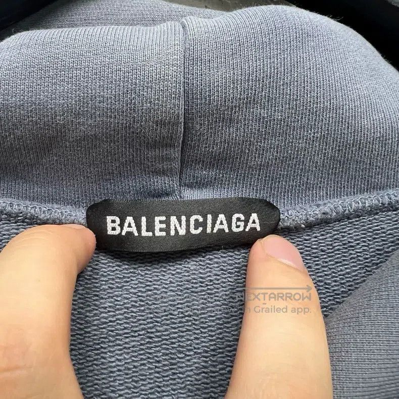 Balenciaga Balenciaga Haze Blue Portrait Pattern Hoodie Size US L / EU 52-54 / 3 - 3 Thumbnail