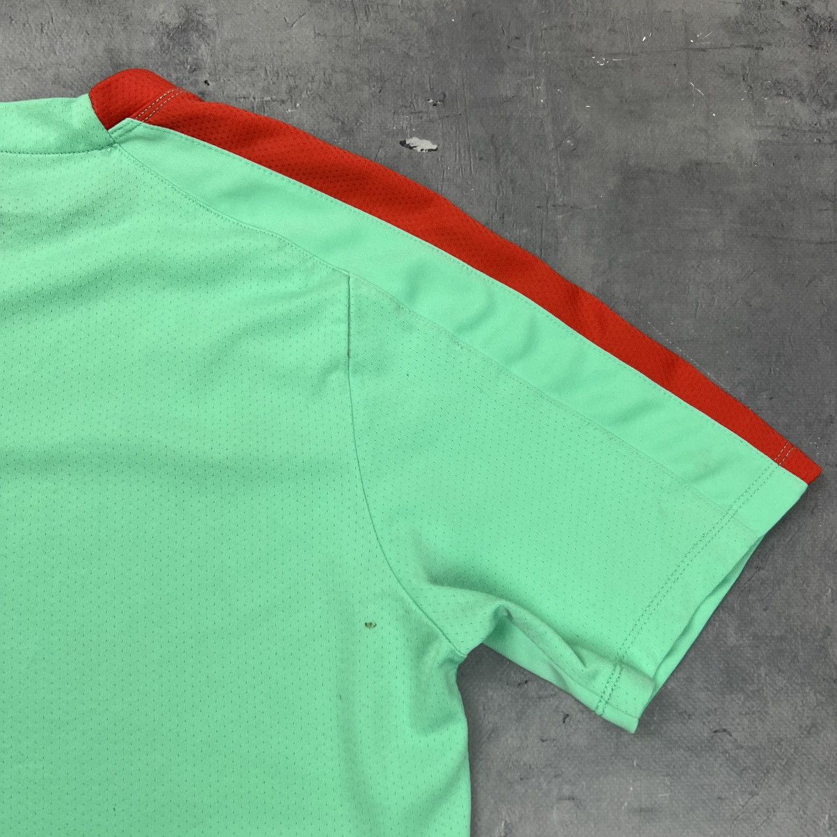 Other Rare! Portugal Nike Training Soccer Jersey Shirt 00s Size US S / EU 44-46 / 1 - 17 Thumbnail