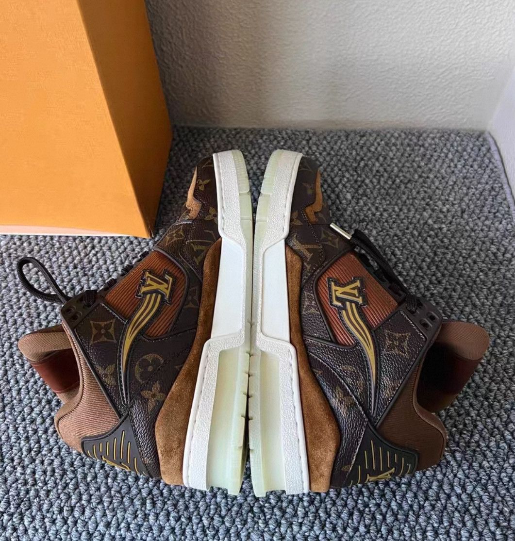 Louis Vuitton lv trainer sneakers in brown monogram. Size US 6.5 / EU 39-40 - 4 Thumbnail