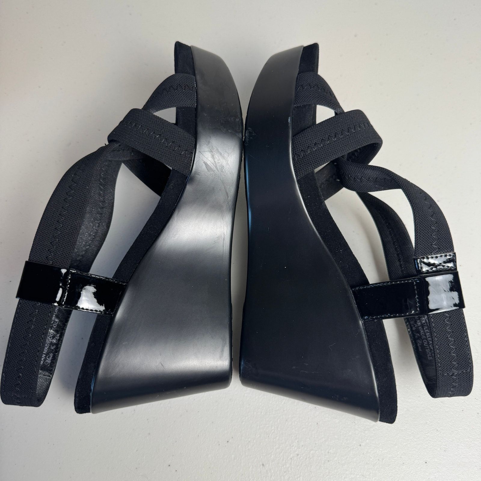 Donald Pliner × Other Donald J Pliner Dani Black Strappy Stretch Wedge Sandals 8 Size US 8 / IT 38 - 8 Thumbnail