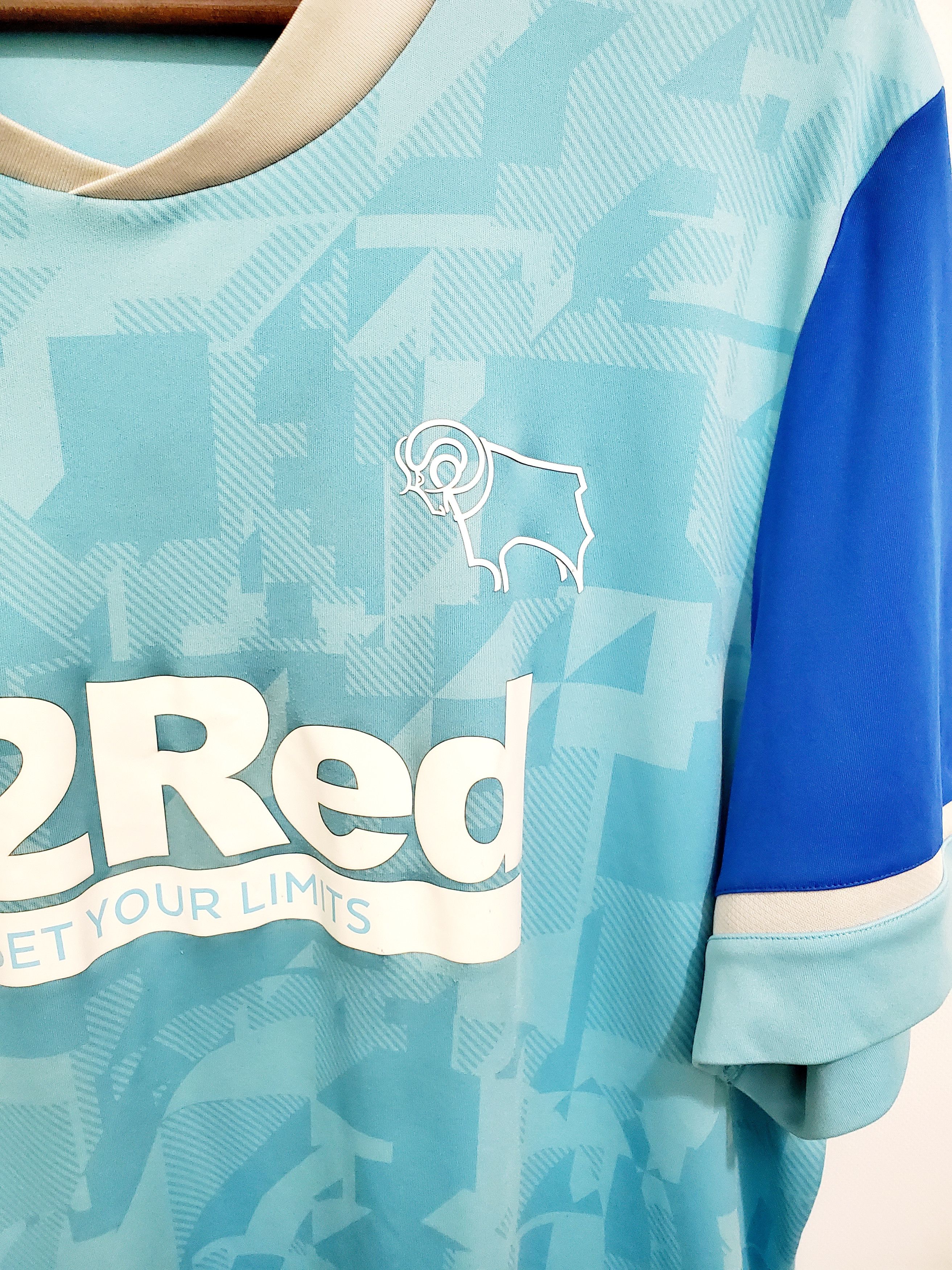 Umbro UMBRO FC DERBY COUNTY 2021/2022 AWAY SOCCERJERSEY XXl Size US XXL / EU 58 / 5 - 2 Thumbnail