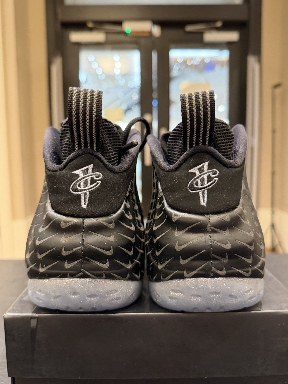 Nike Nike Air Foamposite One ‘All Over Swoosh Black’ Size US 8 / EU 41 - 3 Thumbnail