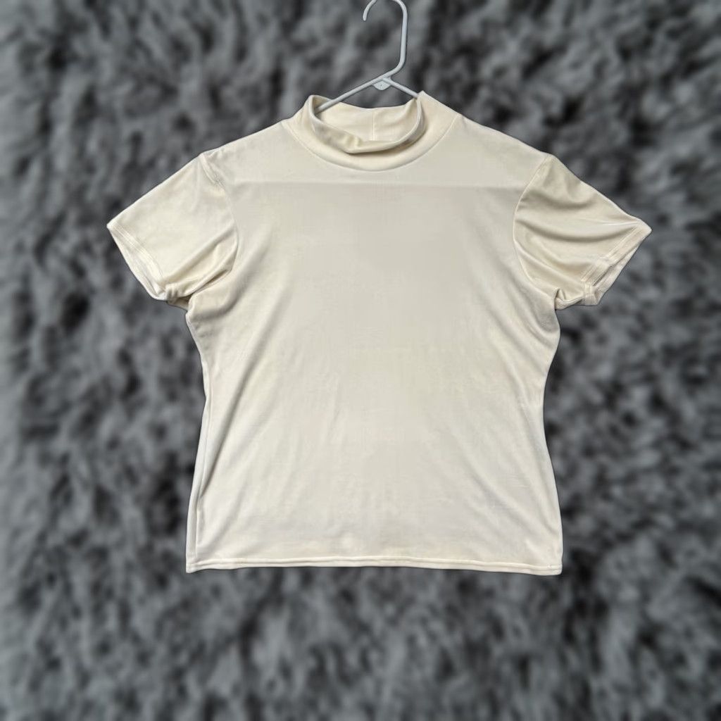 Velour Kathy Ireland Top L Eggshell Velour Soft Girl Night Out Romantic Cozy Feminine Shirt Women Size L / US 10 / IT 46 - 1 Thumbnail