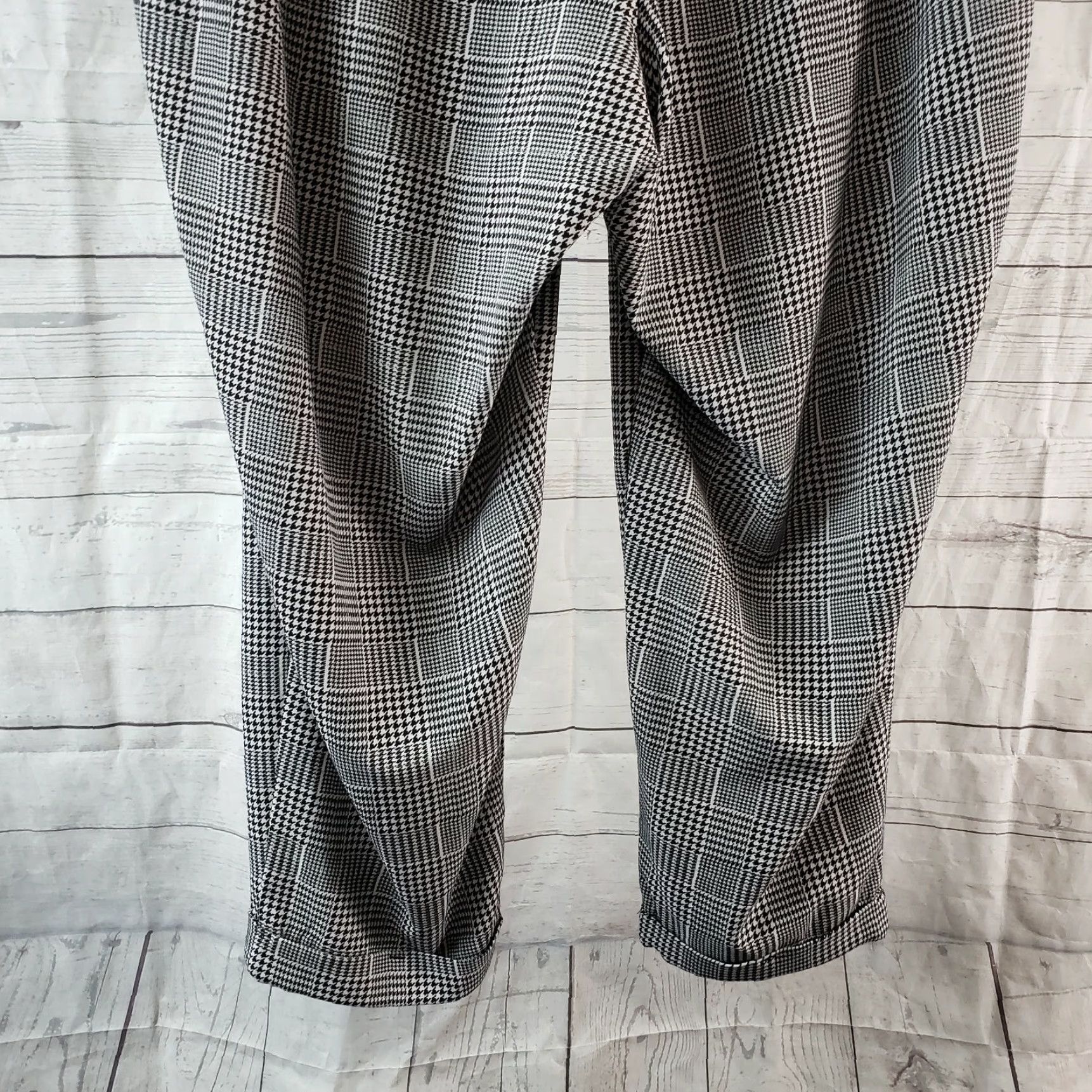 Torrid Torrid Womens Pants 3X Black Green Houndstooth Pull On Cuffed High Rise Cropped P 20" Waist 26" Inseam Womens Size 40" / US 18 - 5 Thumbnail