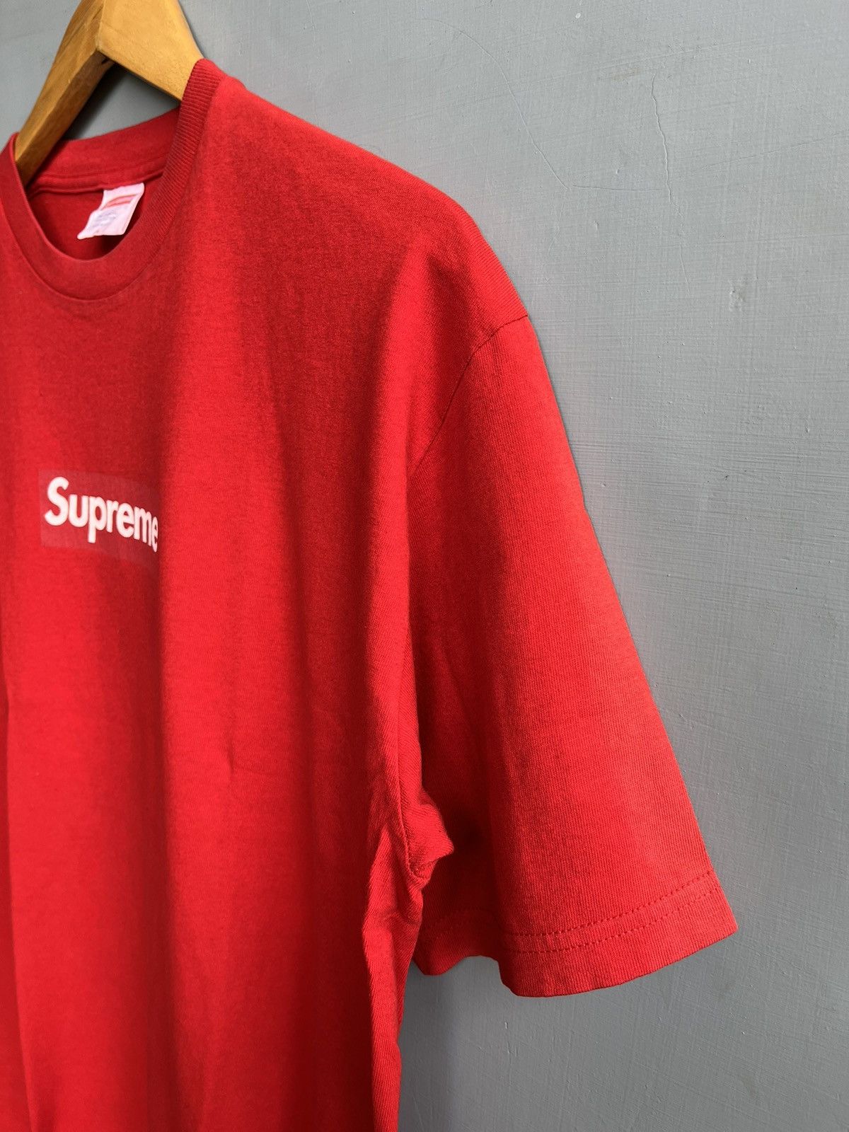 Supreme Supreme Red Tonal Box Logo 2003 Vintage Size US L / EU 52-54 / 3 - 5 Thumbnail
