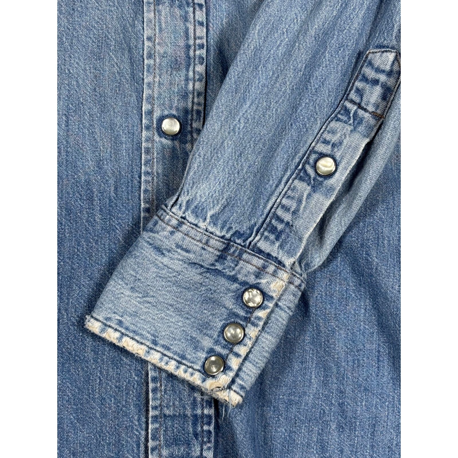 Wrangler Wrangler ProGear Denim Western Shirt USA Made 15x33 Long Size US M / EU 48-50 / 2 - 11 Thumbnail