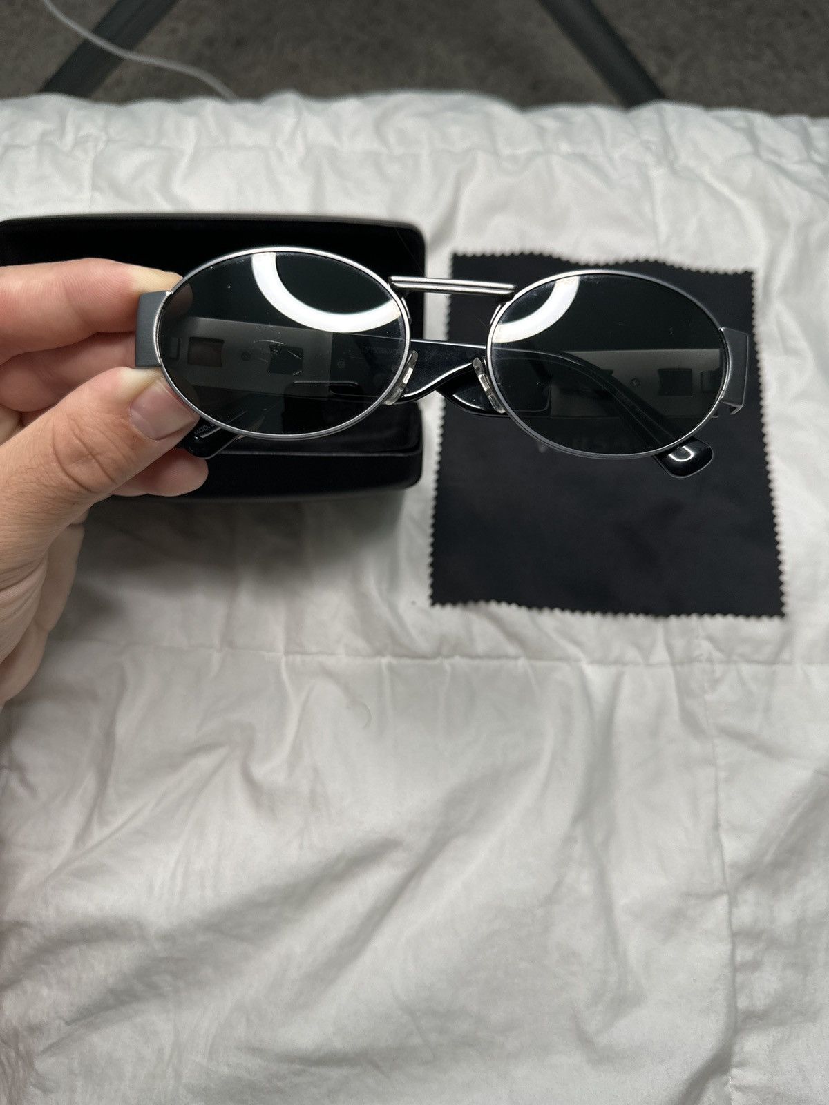Versace Black and grey Versace sunglasses purchased from neiman Size ONE SIZE - 11 Thumbnail