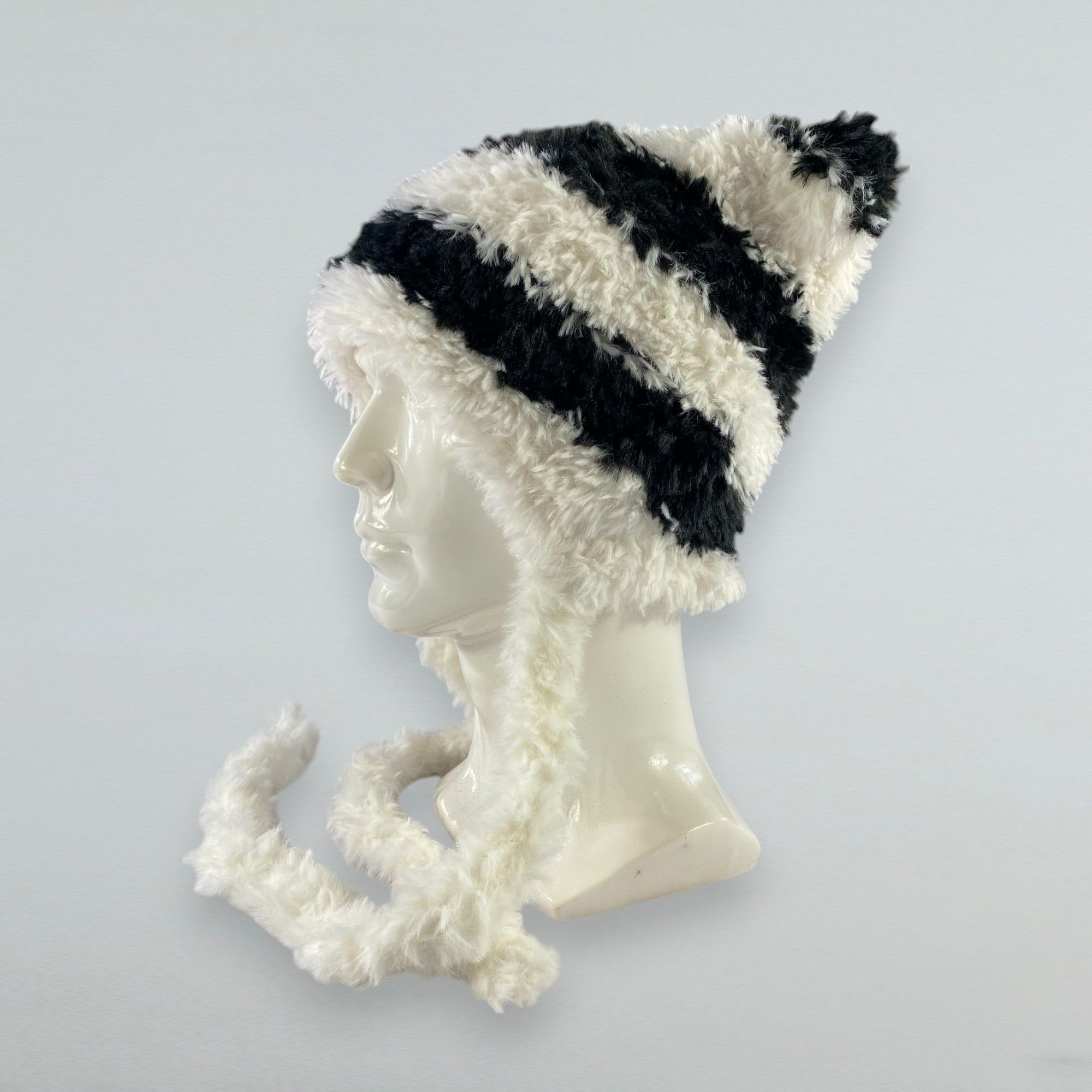 Japanese Brand Faux Fur Ear Beanie Earflap Hat Snowcap Size ONE SIZE - 2 Thumbnail