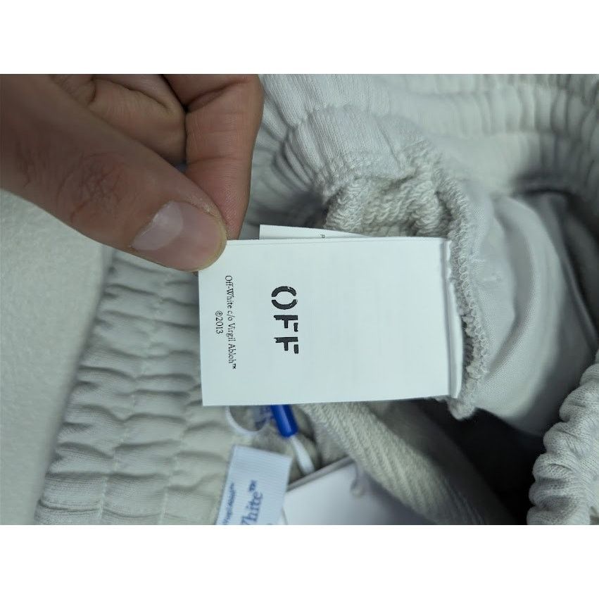 Off-White o1rshd1 Pixel Diag Sweatpants in Light Stone / Black Size US 30 / EU 46 - 18 Thumbnail