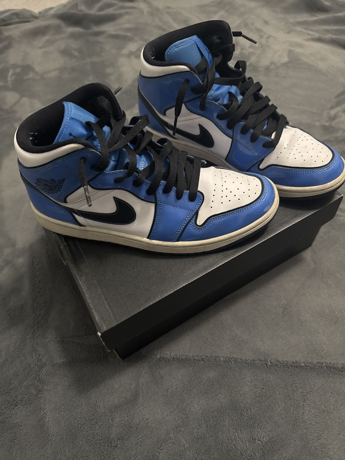 Jordan Brand × Nike Air Jordan 1 Retro Size US 8.5 / EU 41-42 - 1 Thumbnail