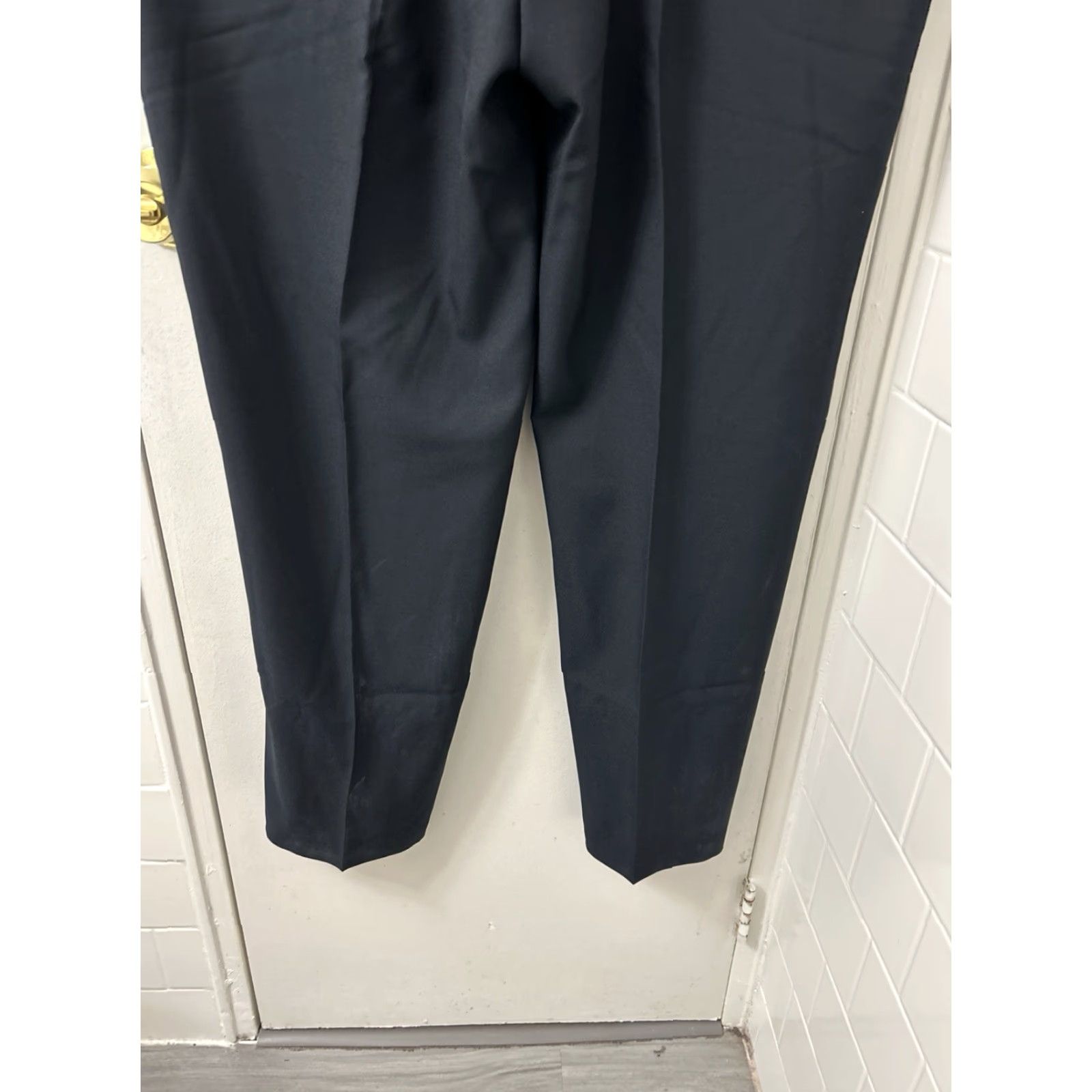 Haggar Haggar Dress Pants Mens 42x32 Navy Comfort Waistband Trousers NWT MSRP 70 5-Pocket Design Straight Leg Classic Fit Business Workwear Solid Blue Size US 42 / EU 58 - 3 Thumbnail