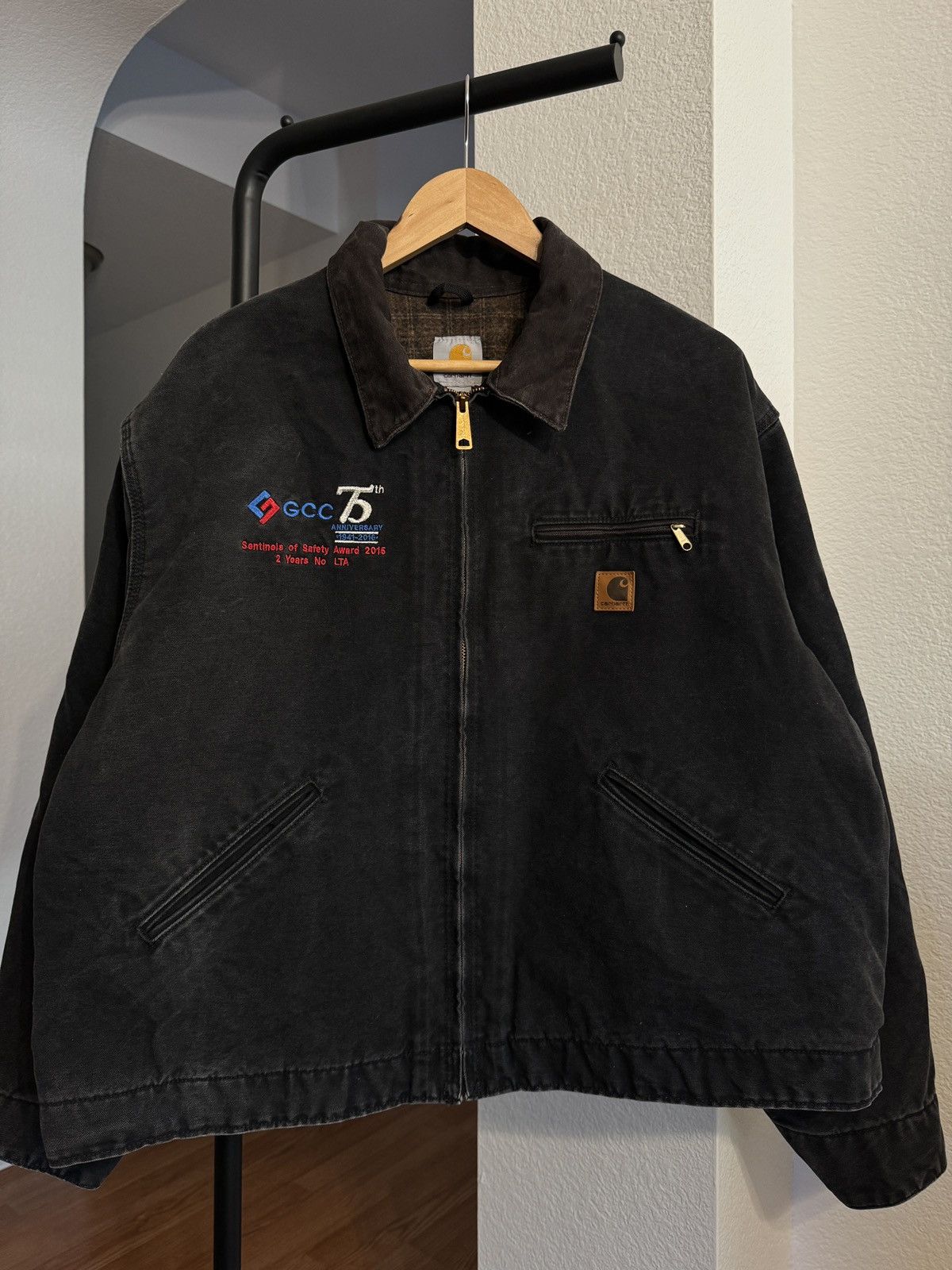 Carhartt × Vintage 2016 Black J97 Carharrt Detroit Work Jacket Size US XXL / EU 58 / 5 - 2 Thumbnail