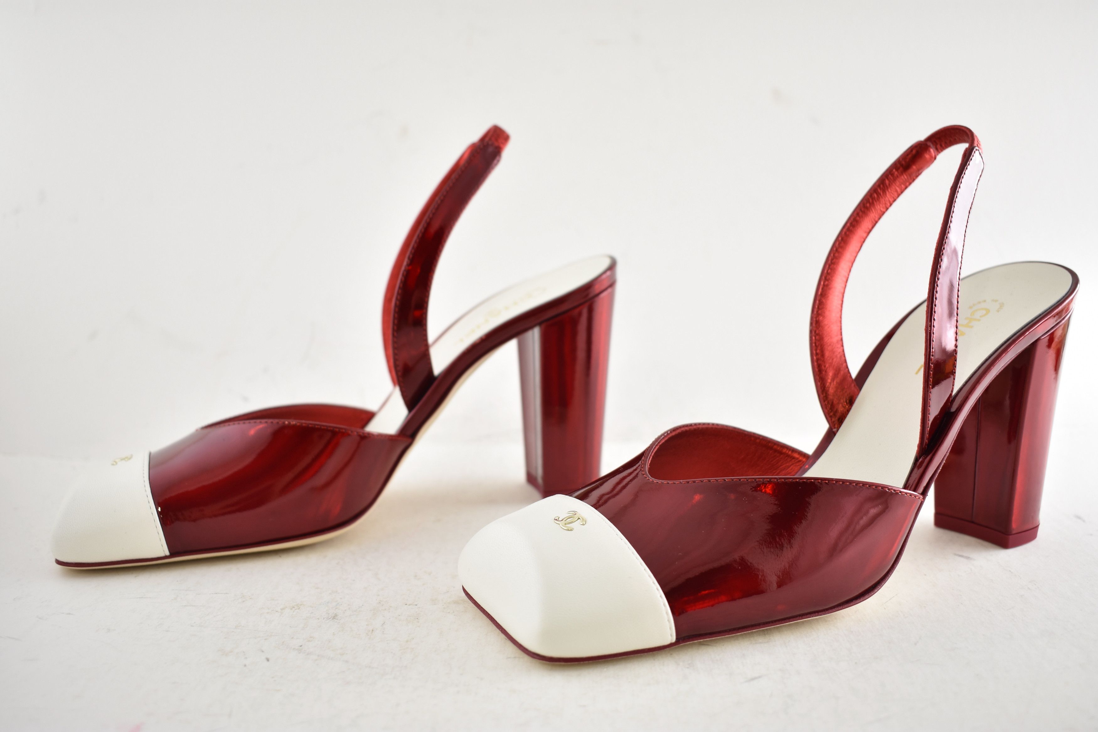 Chanel 26S Blazy White Square Toe CC Slingback Block Heel Pump 42 Size US 12 / IT 42 - 16 Thumbnail