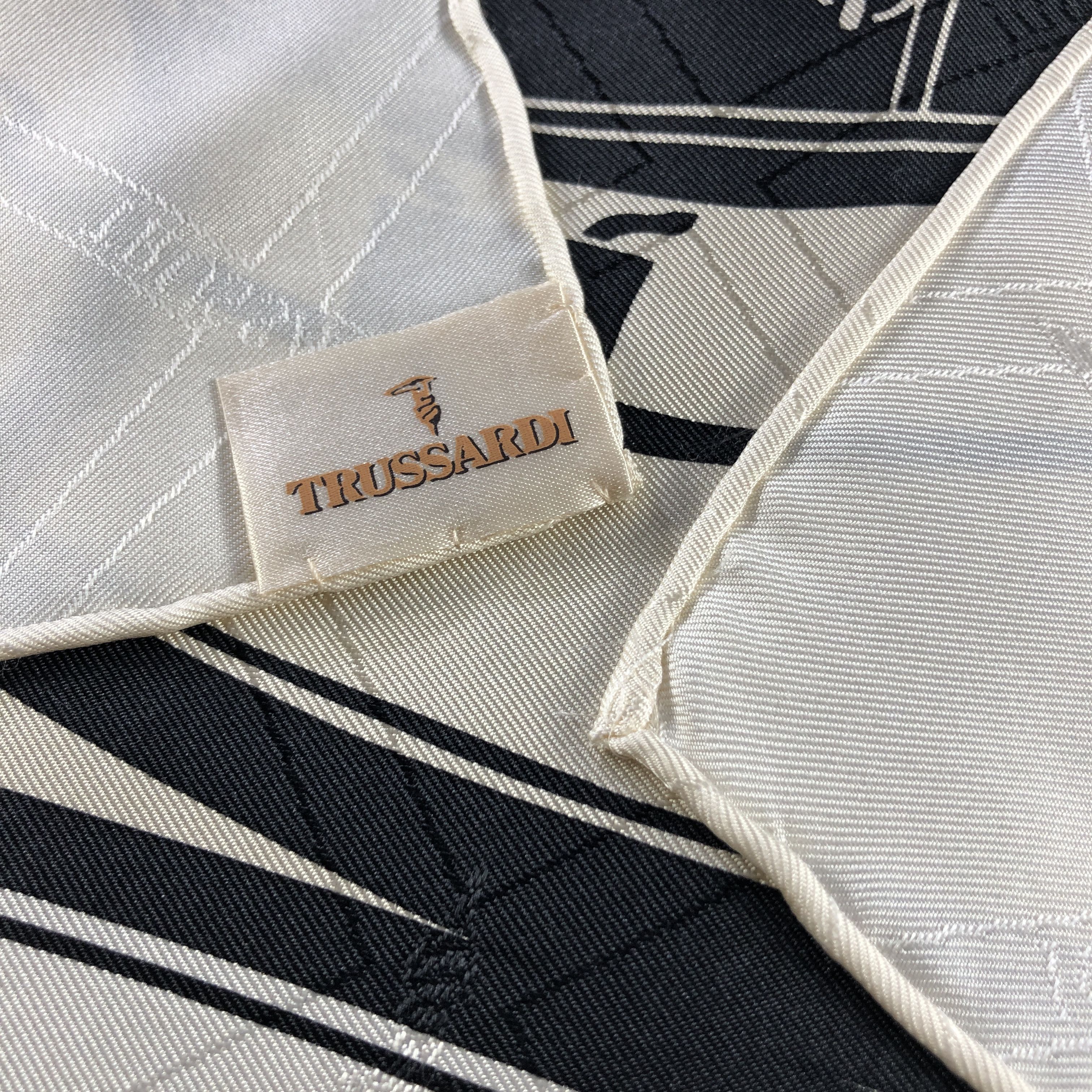 Trussardi Trussardi Silk Scarf M1407 Size ONE SIZE - 6 Thumbnail